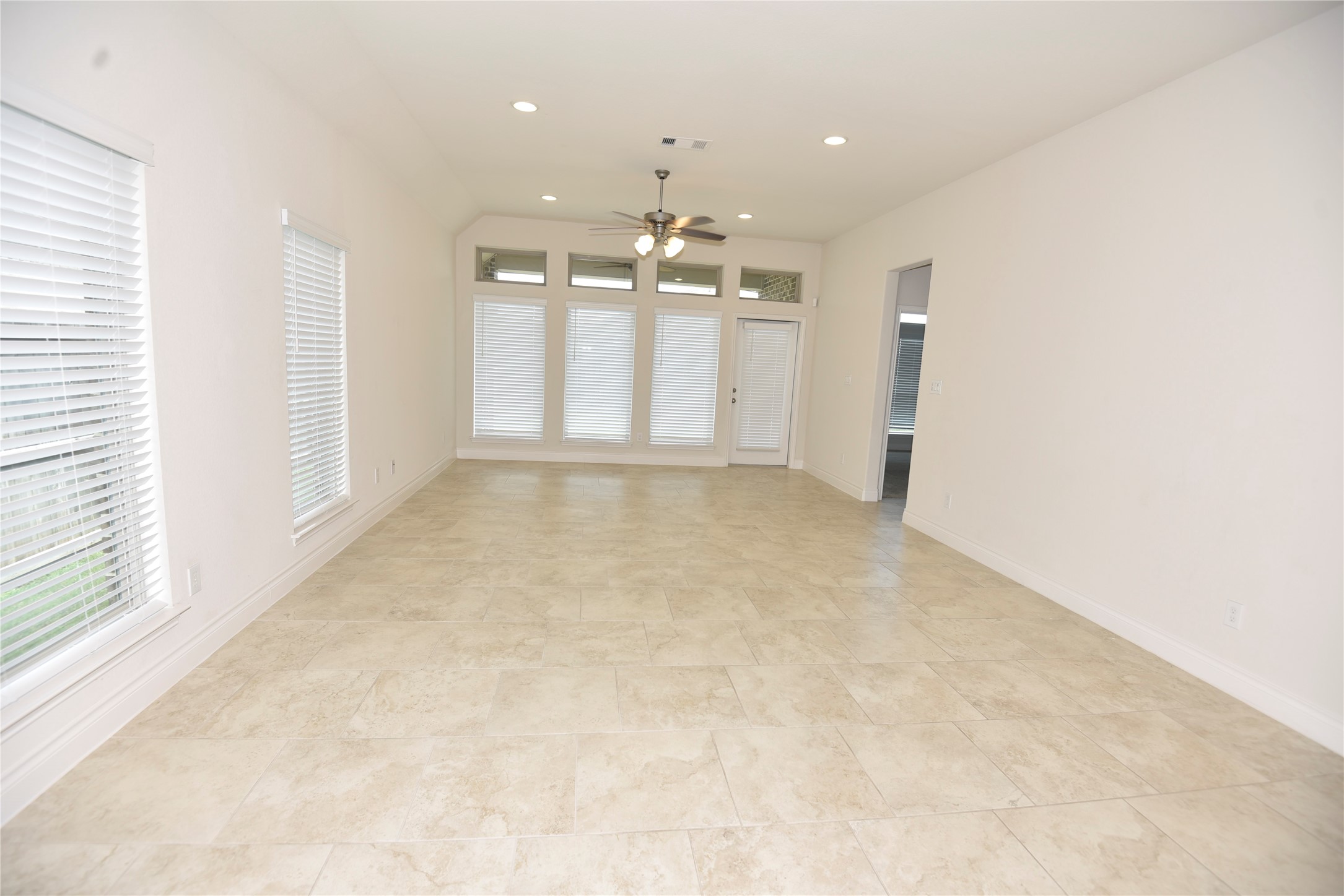 2722 Lemongrass Breeze Lane Property Photo 20
