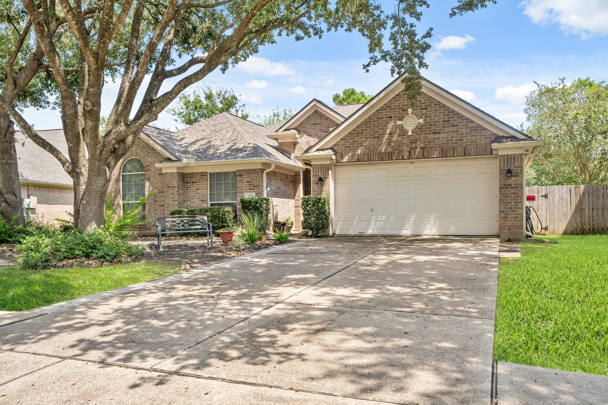 2102 Winding Springs Drive Property Photo 2