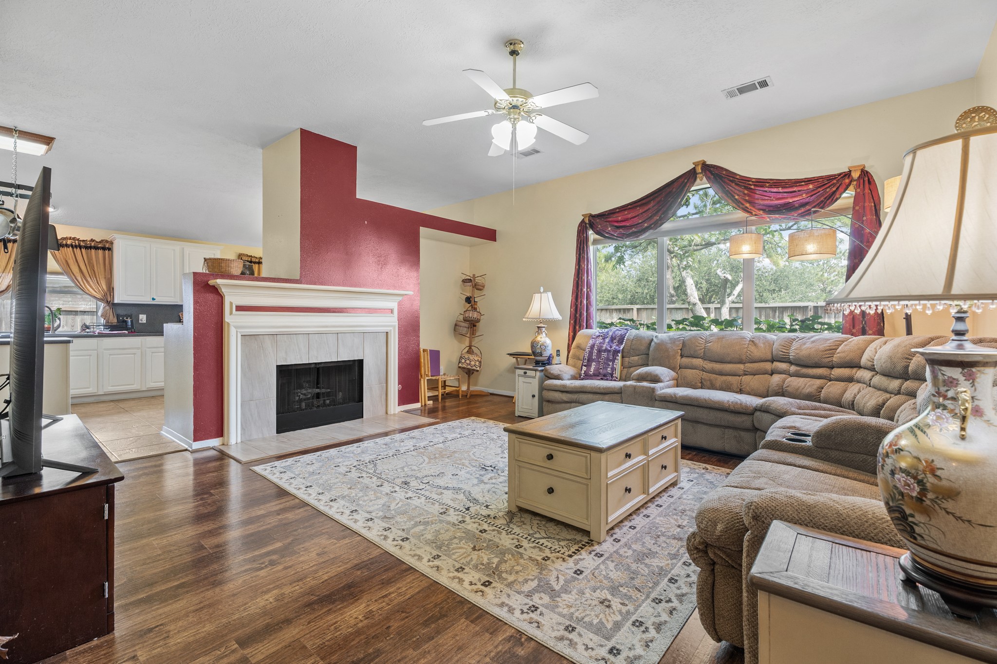 2102 Winding Springs Drive Property Photo 12