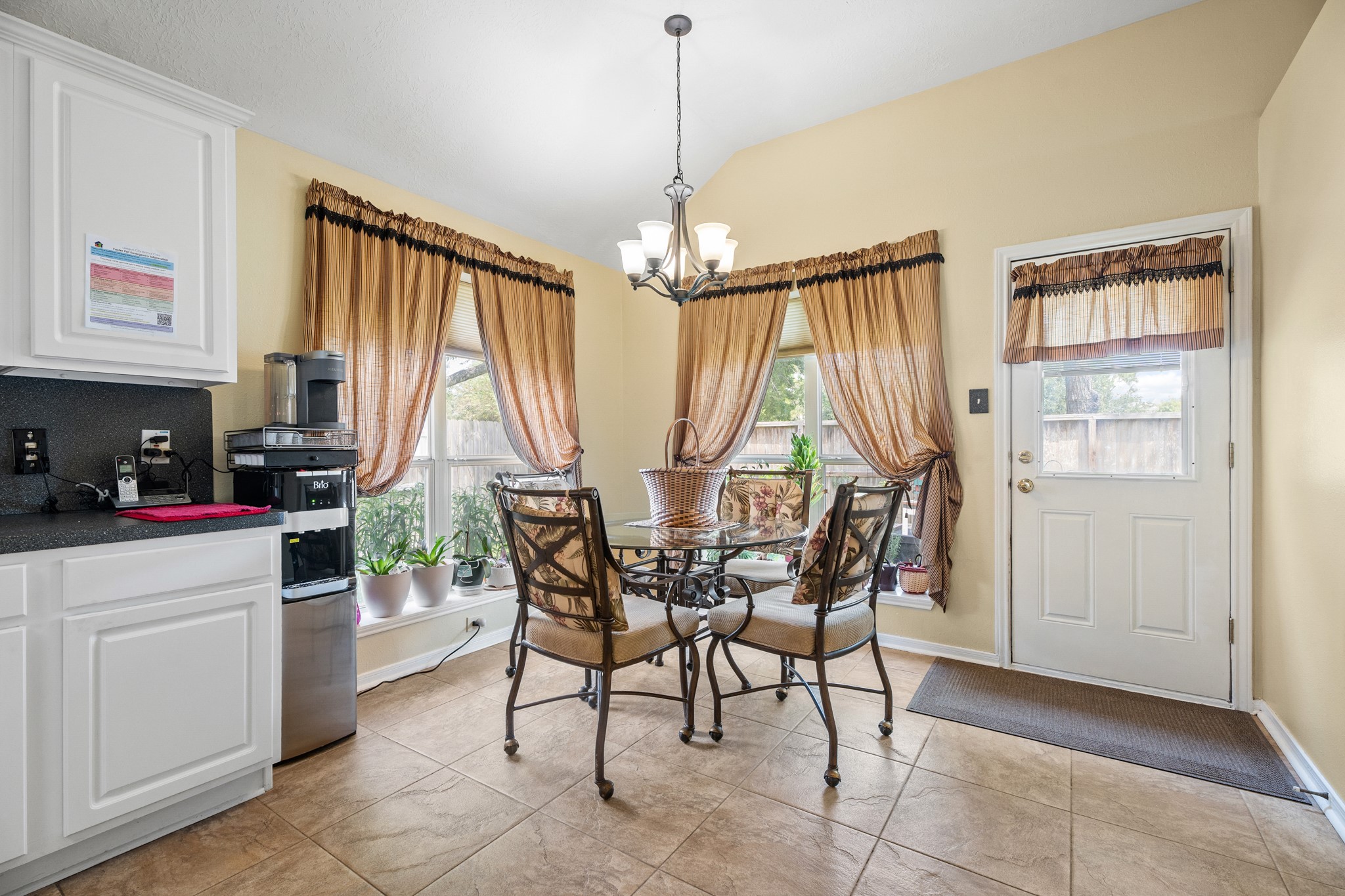 2102 Winding Springs Drive Property Photo 15