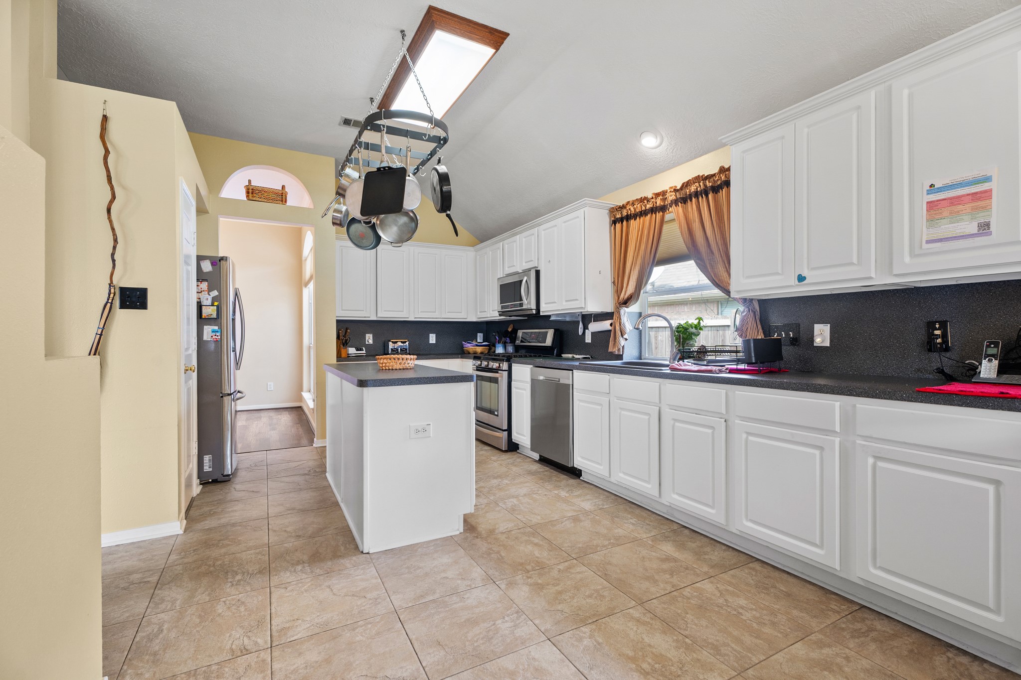 2102 Winding Springs Drive Property Photo 16