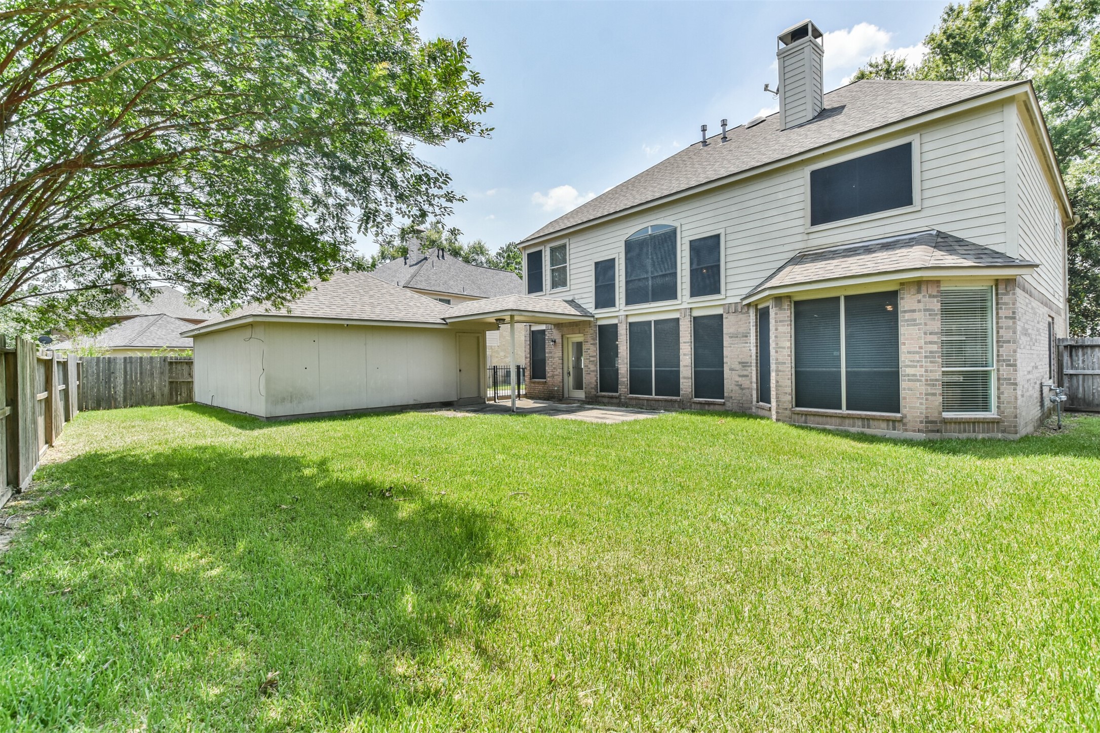 18802 Half Volley Circle Property Photo 2