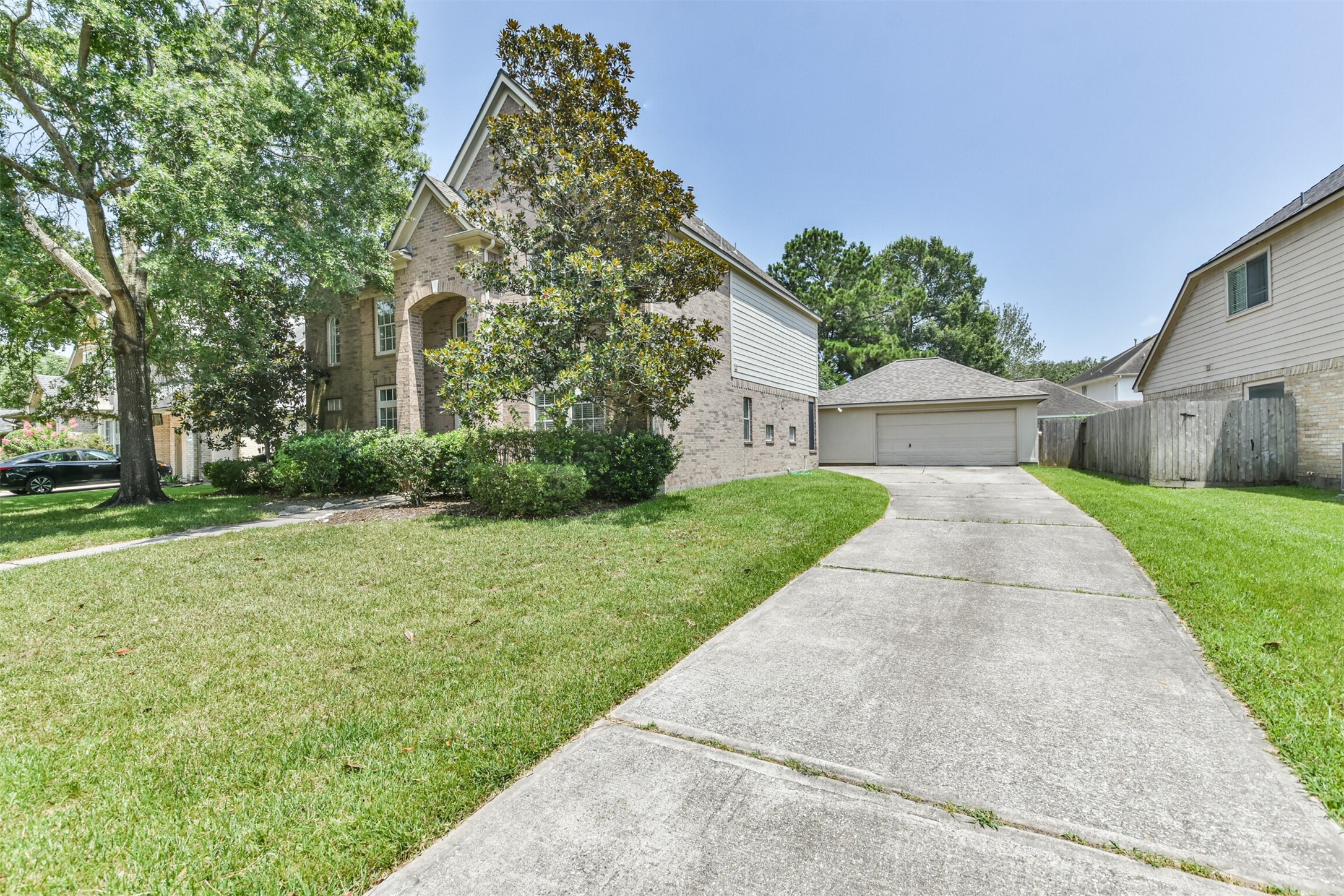 18802 Half Volley Circle Property Photo 3