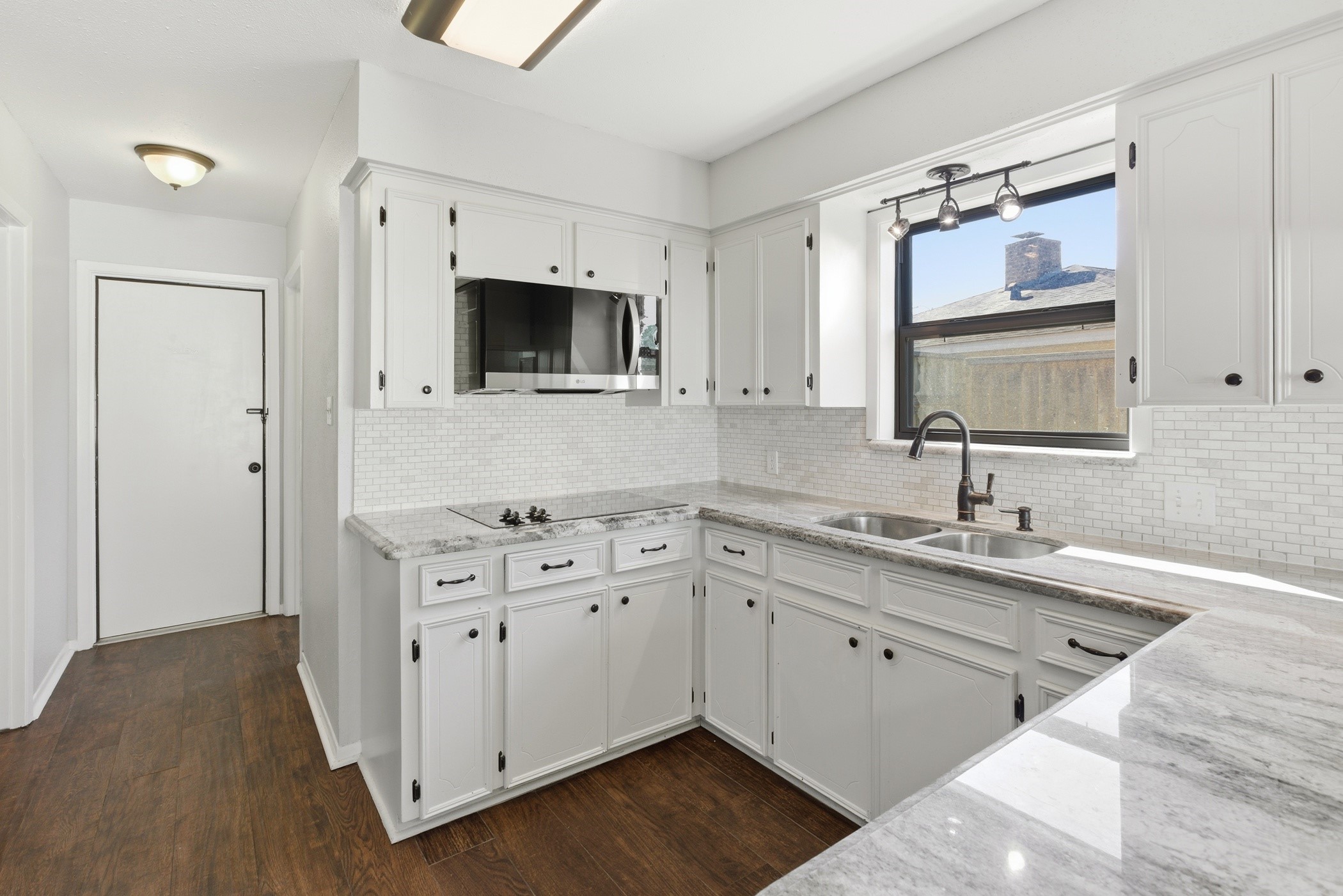 3721 Avenue R Property Photo 15
