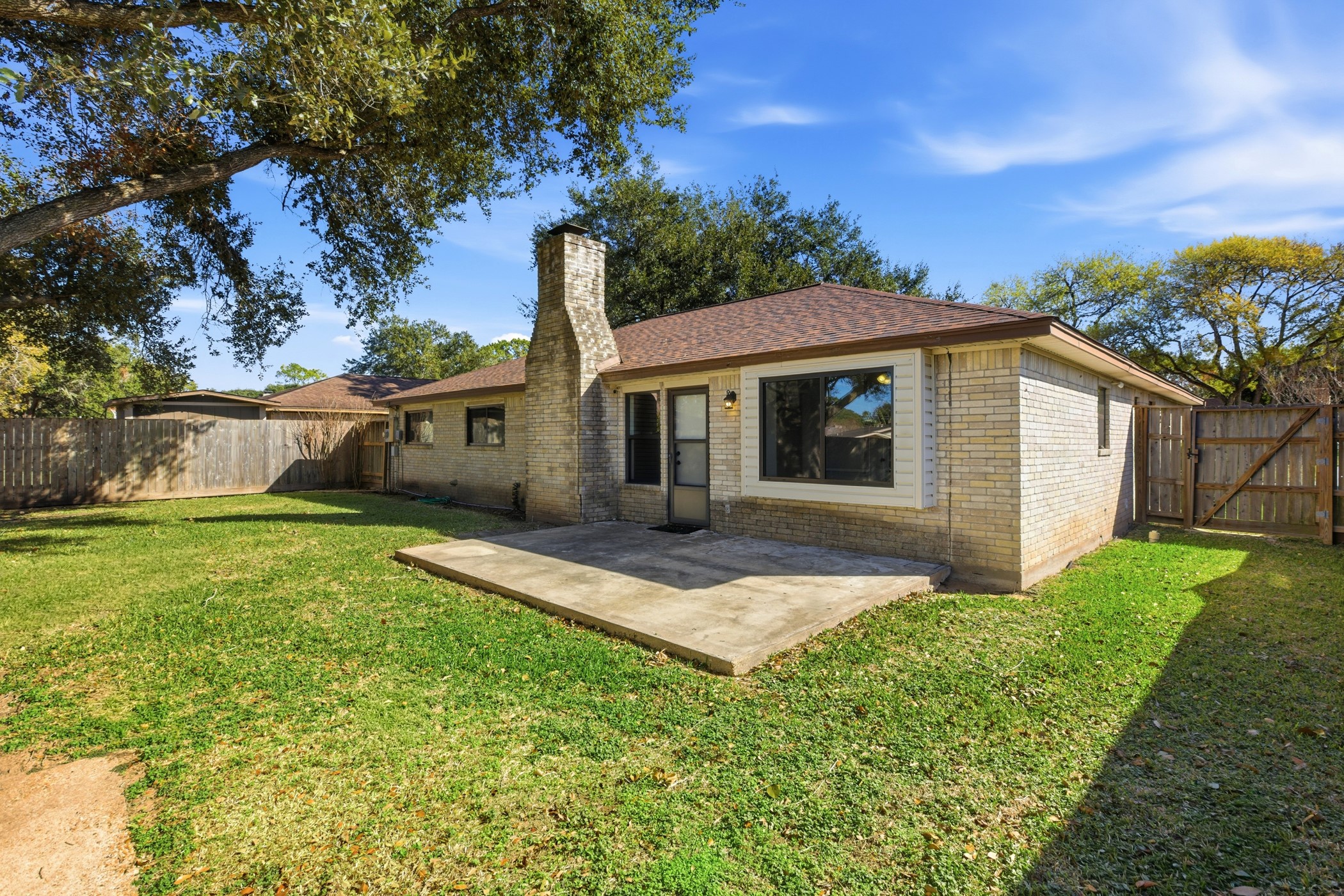 3721 Avenue R Property Photo 40
