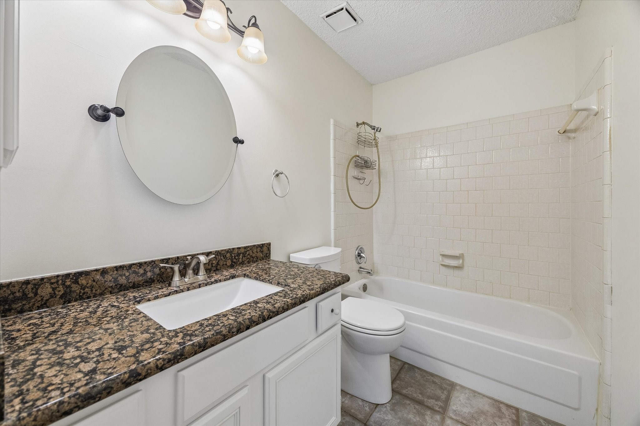 18158 Garden Manor Drive Property Photo 16