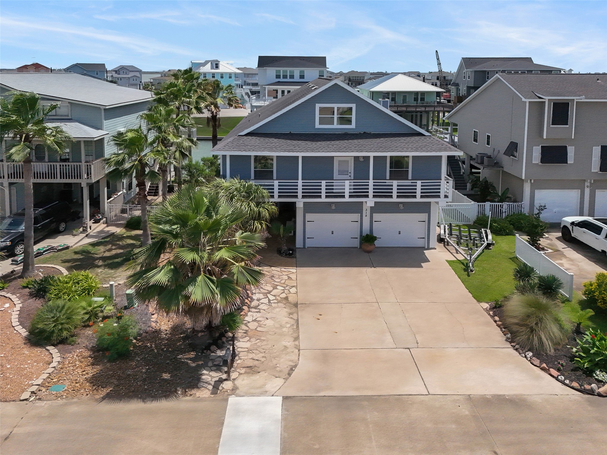318 Sunset Circle Property Photo 1