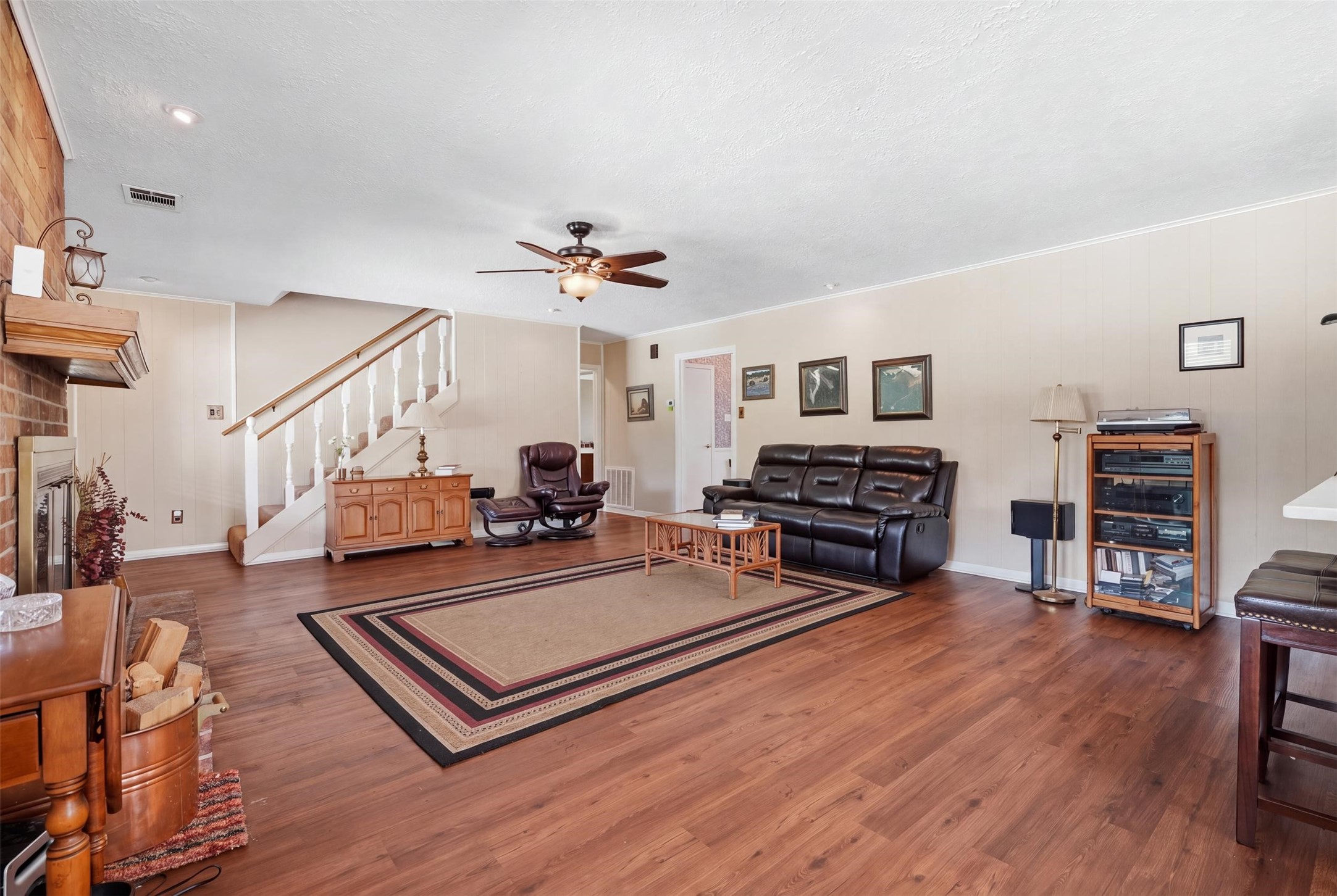 3903 Ecuador Drive Property Photo 6