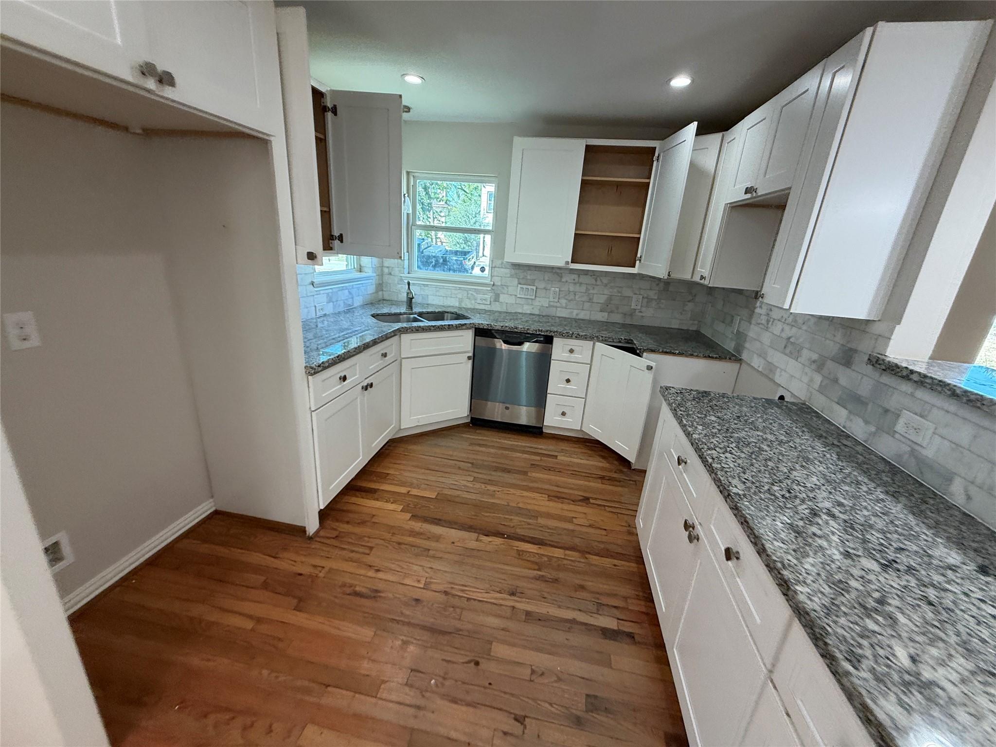 7209 La Salette Street Property Photo 5