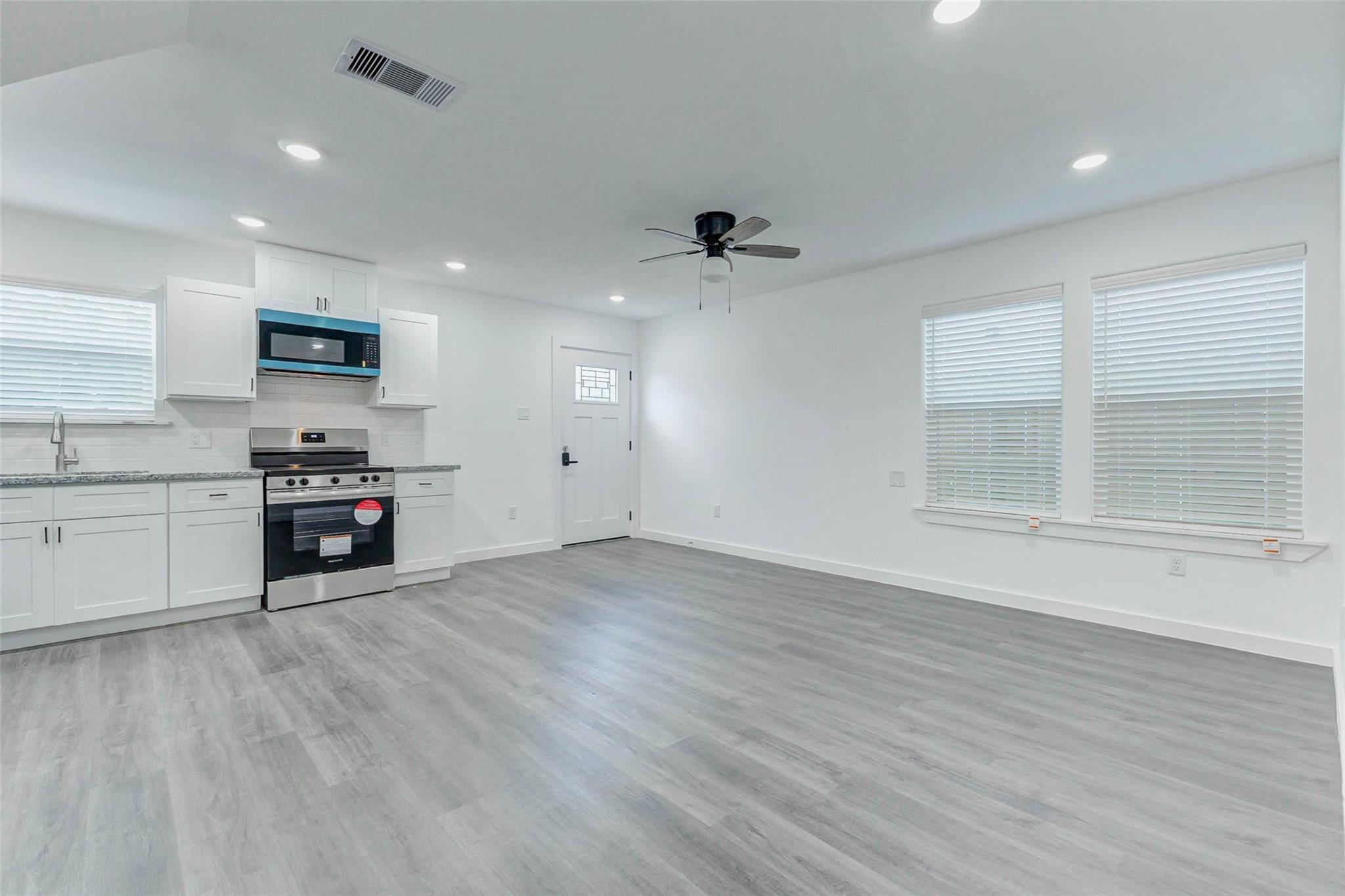 8218 Bigwood Street, Houston Tx 77078 Property Photo 5