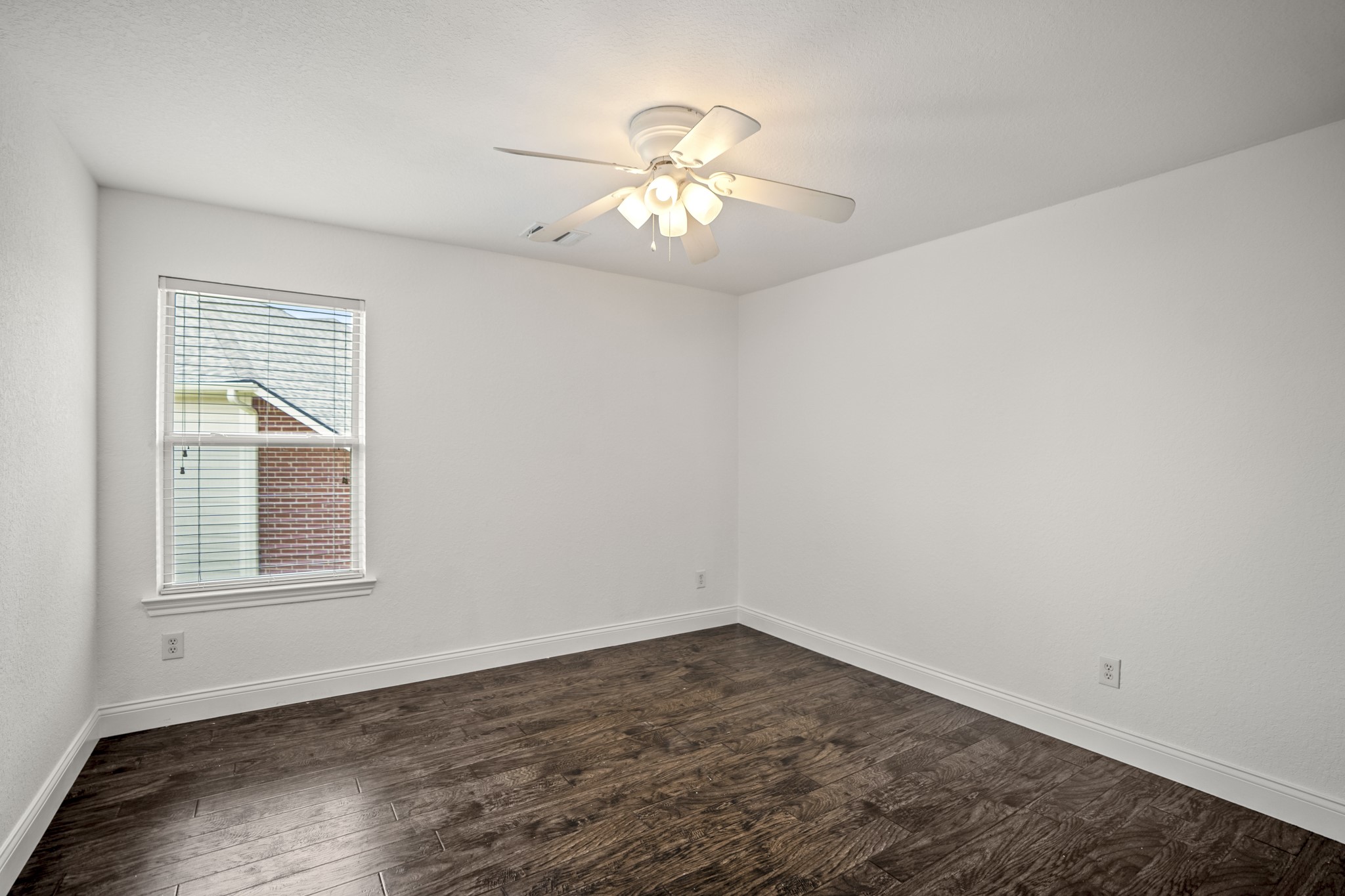 21906 Trapper Lake Drive Property Photo 33