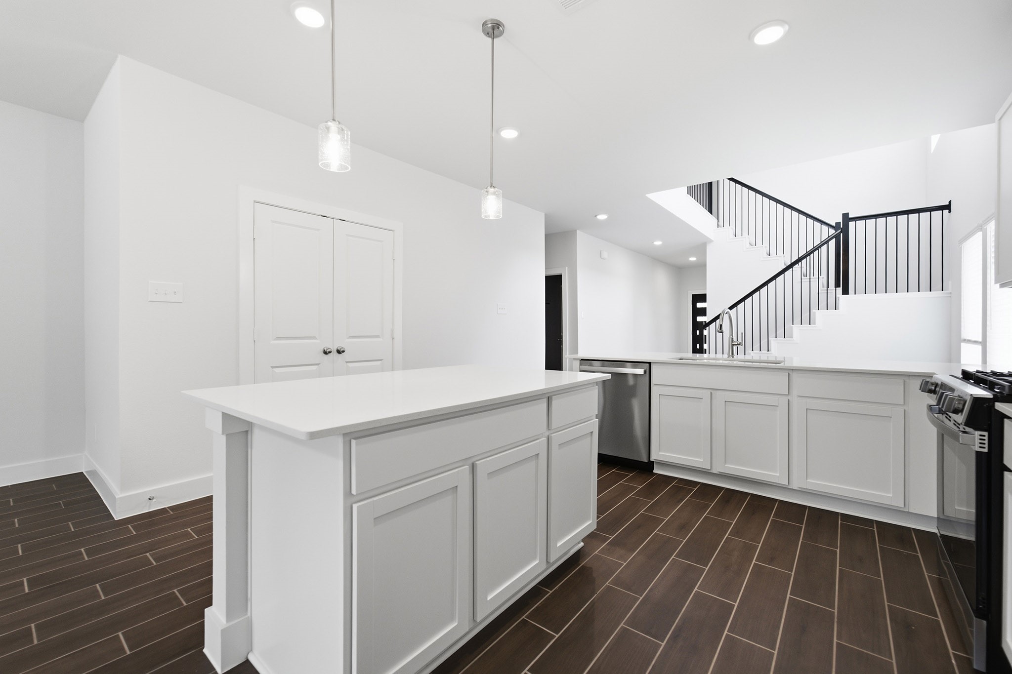 25112 Gold Dust Drive Property Photo 15