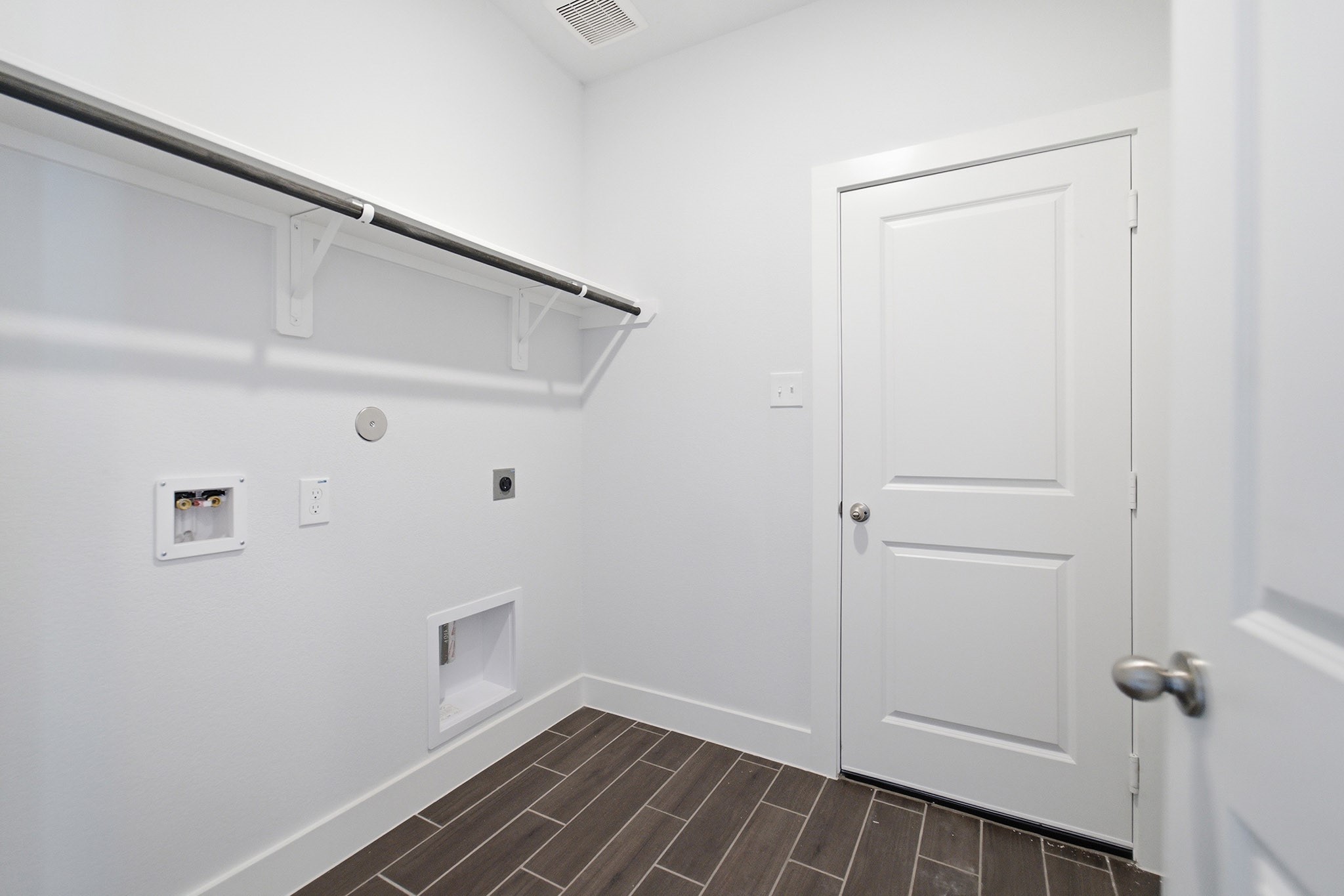 25112 Gold Dust Drive Property Photo 18