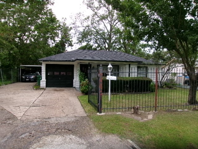 805 Parkstone Drive Property Photo 6