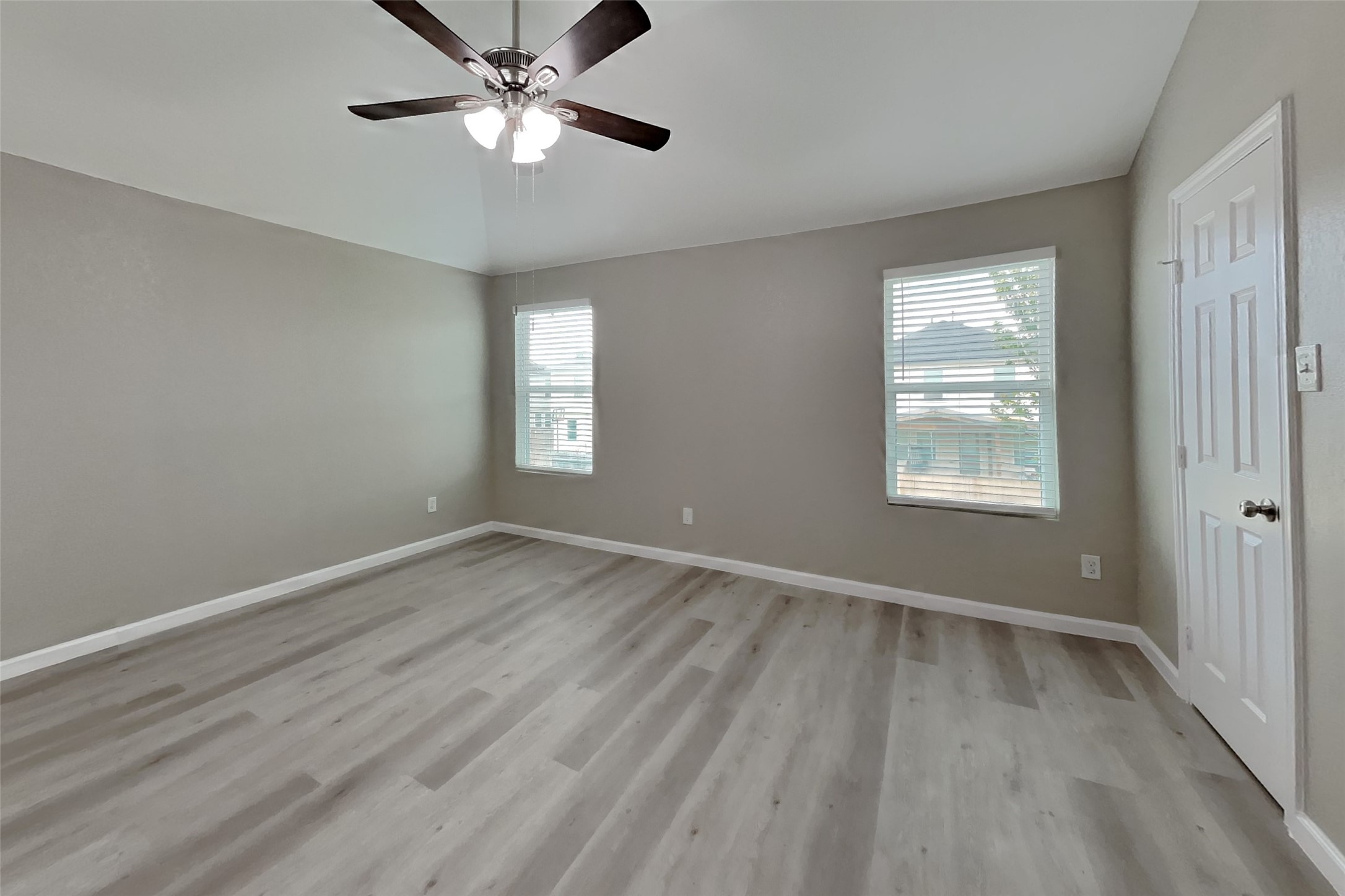 16778 N Thrasher Drive Property Photo 8