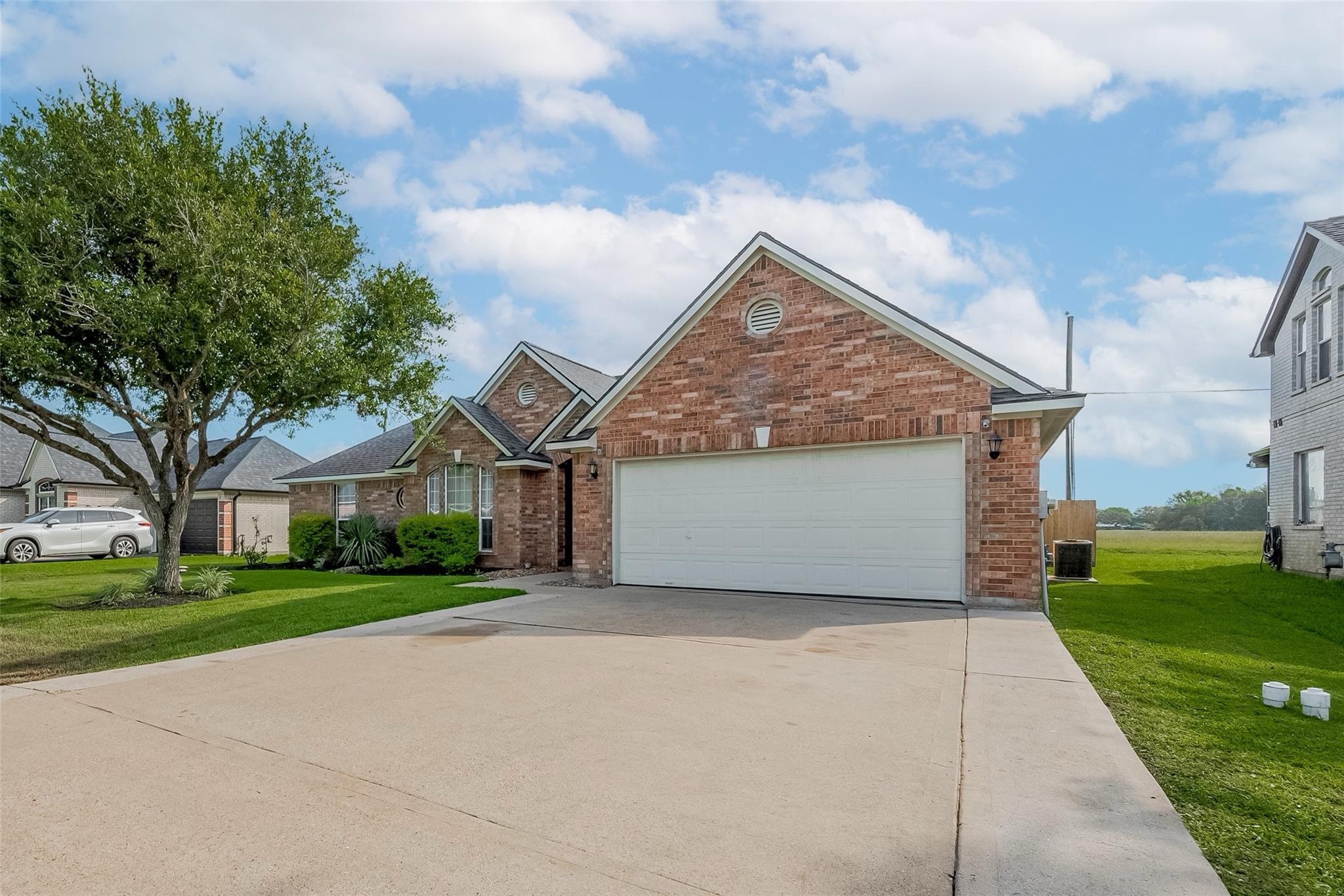9631 Highland Pointe Drive Property Photo 4