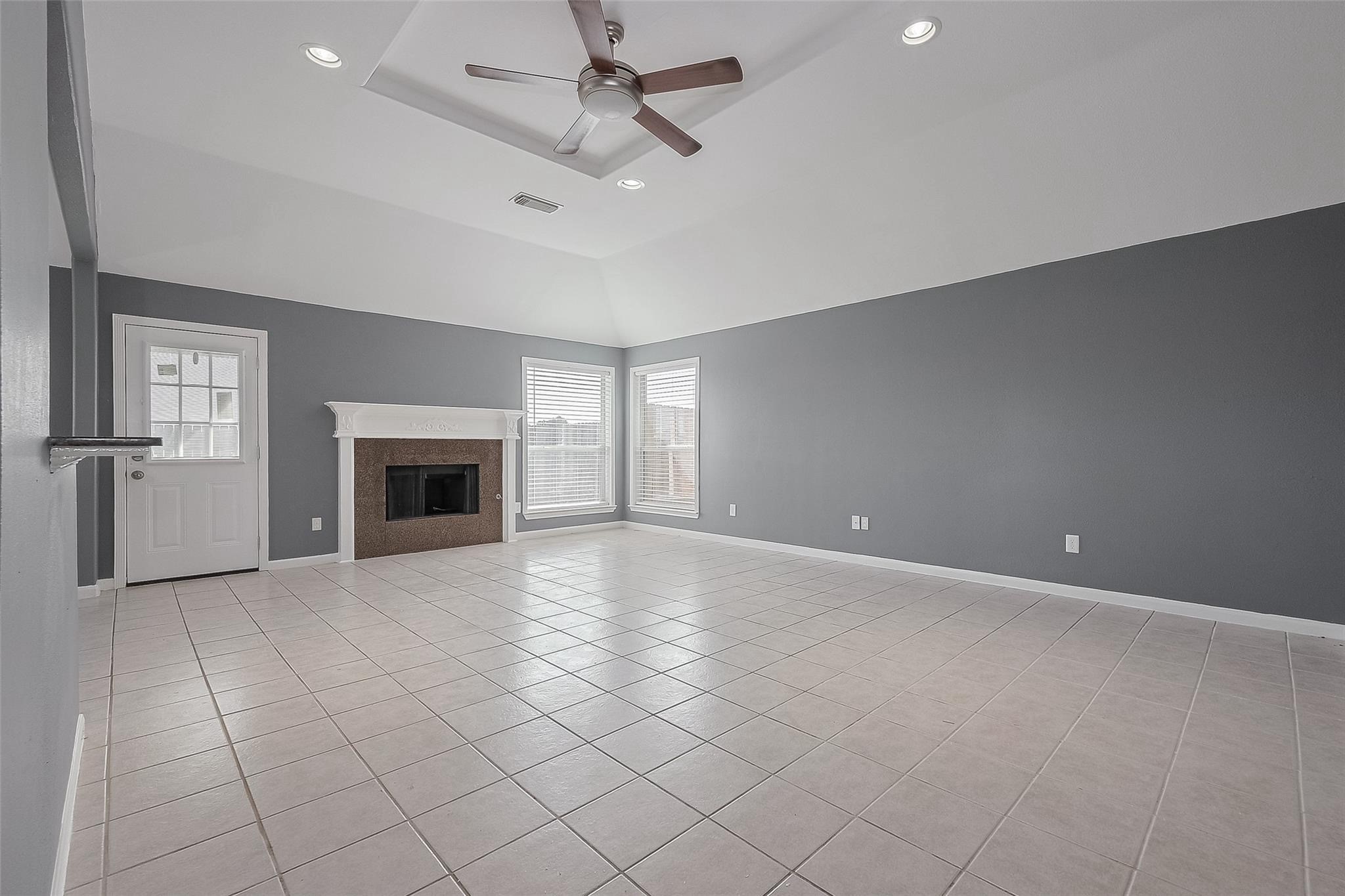 9631 Highland Pointe Drive Property Photo 8