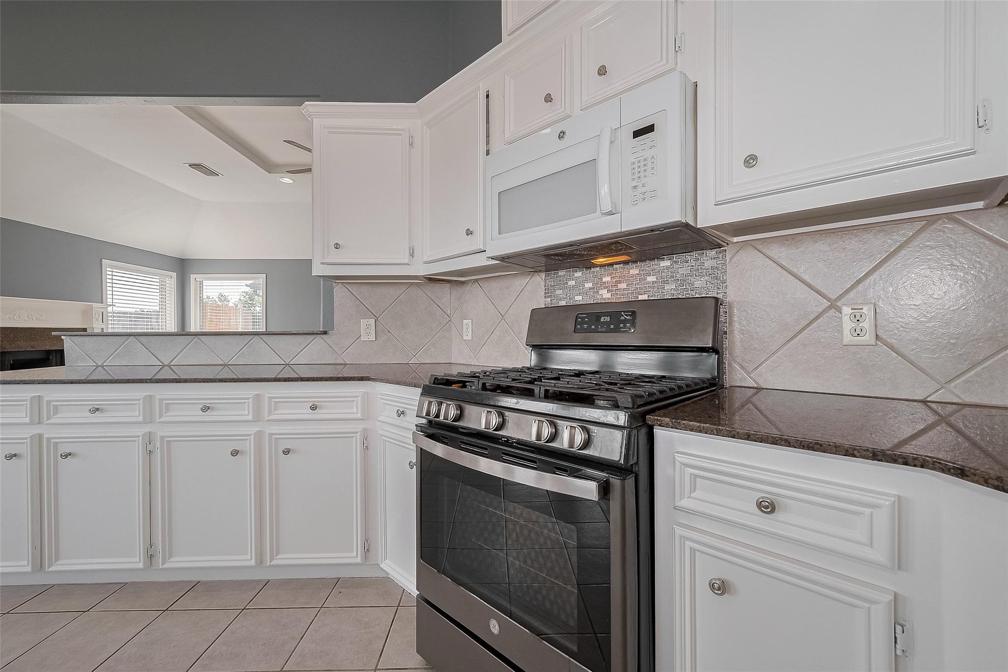 9631 Highland Pointe Drive Property Photo 18