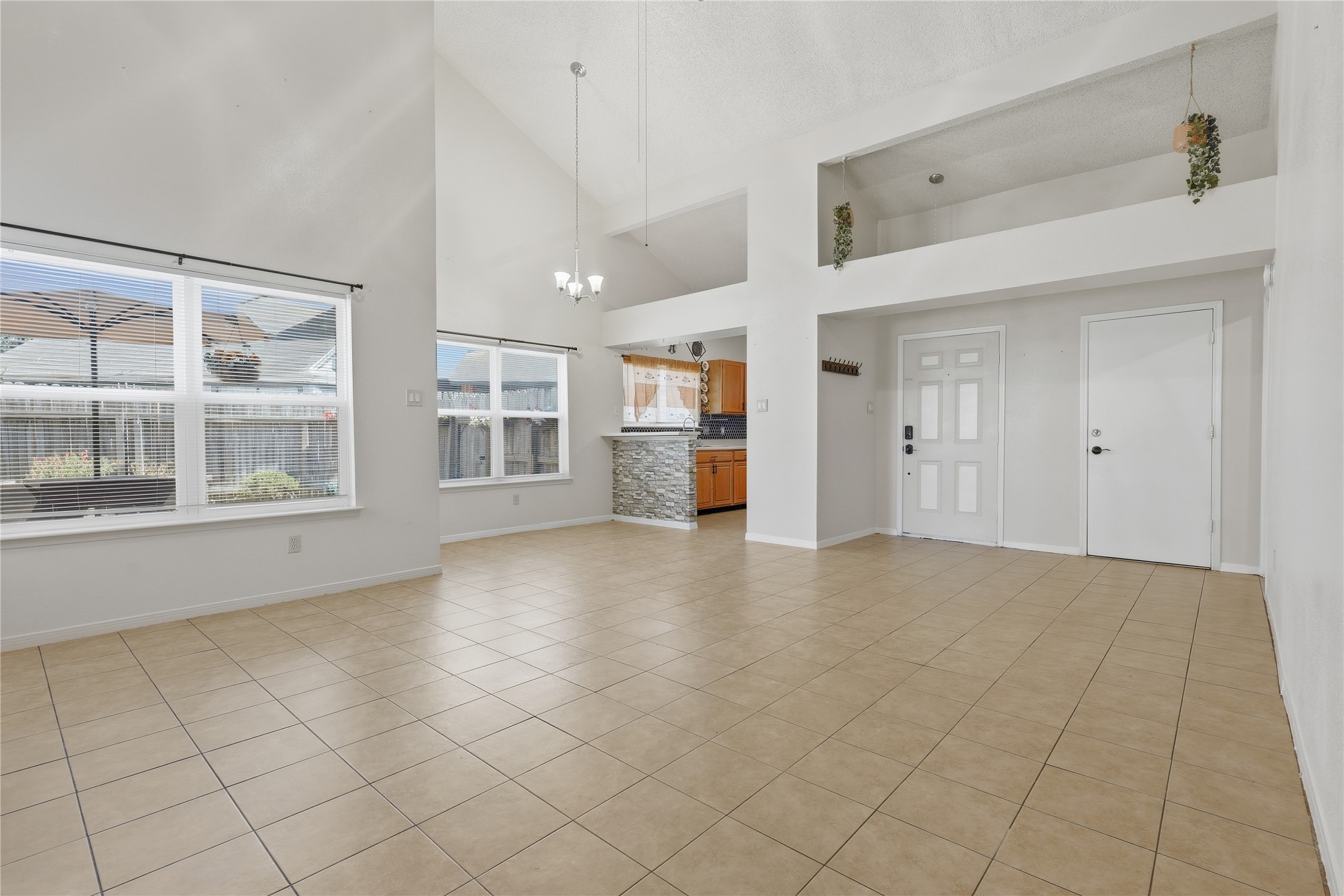 20410 Blue Beech Drive Property Photo 4