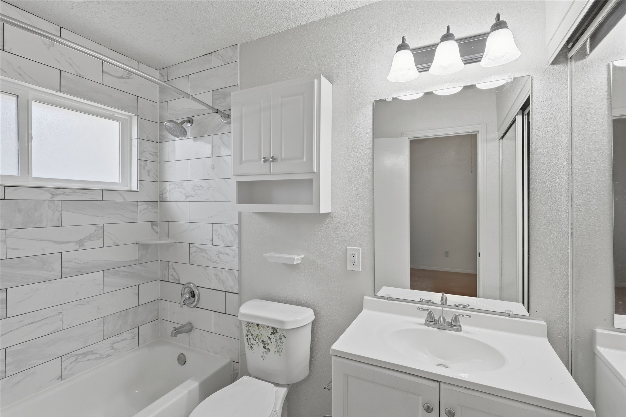 20410 Blue Beech Drive Property Photo 17