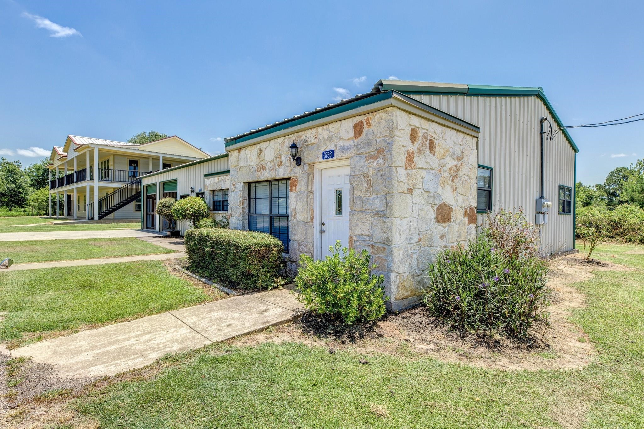 37557 Meadowview Drive Property Photo 19