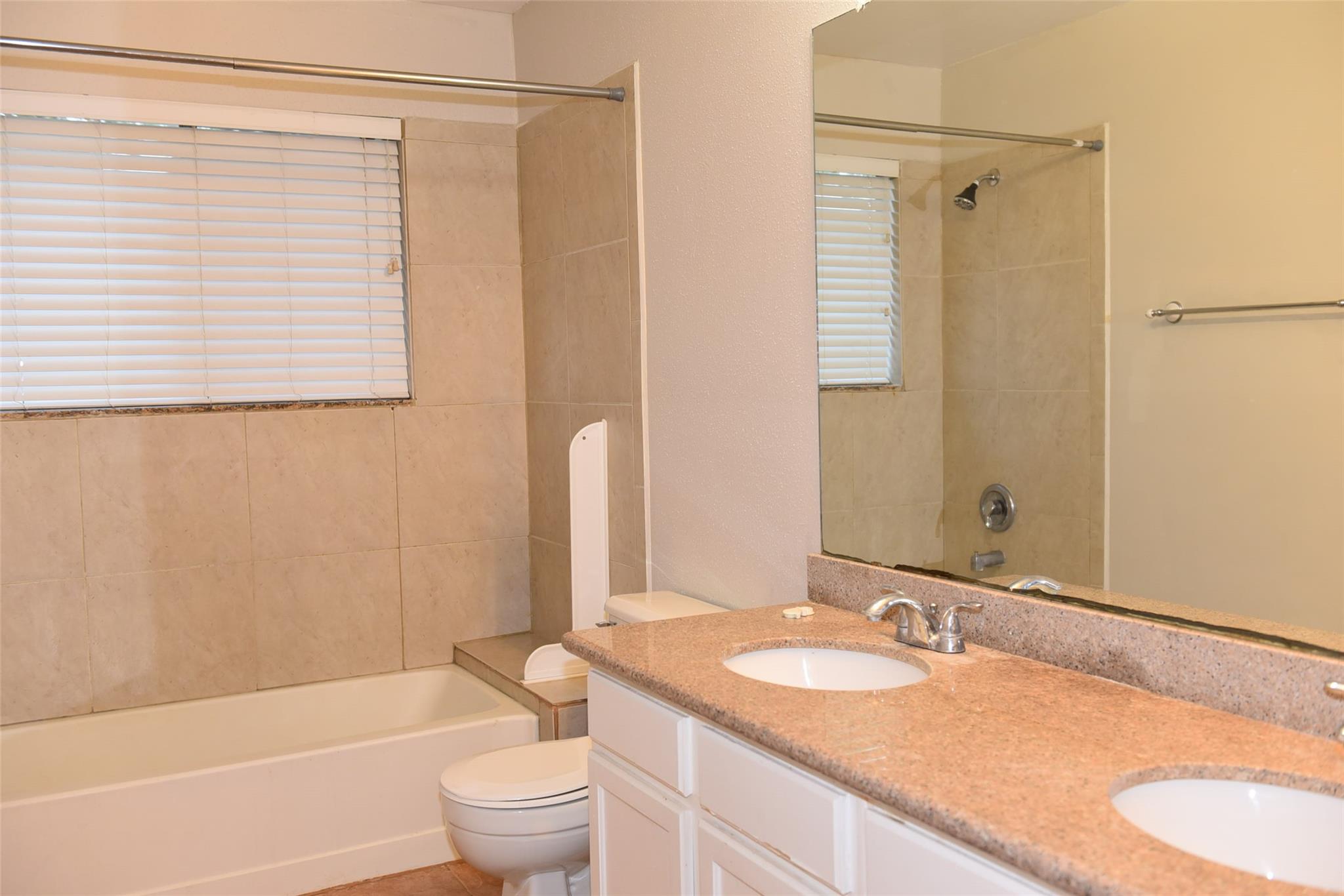 2811 Grants River Circle Property Photo 27