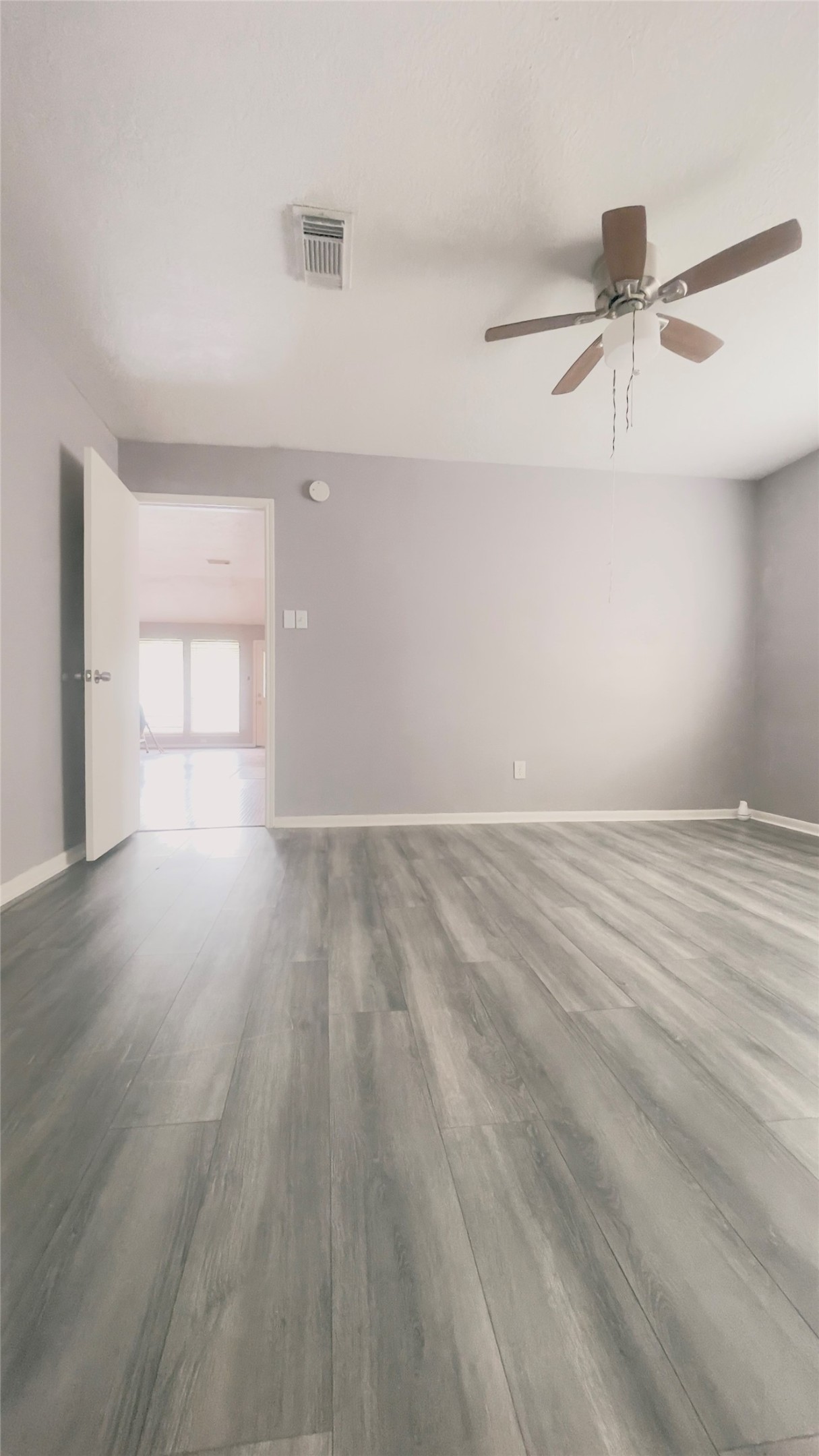 6406 Bayou Crest Drive Property Photo 9