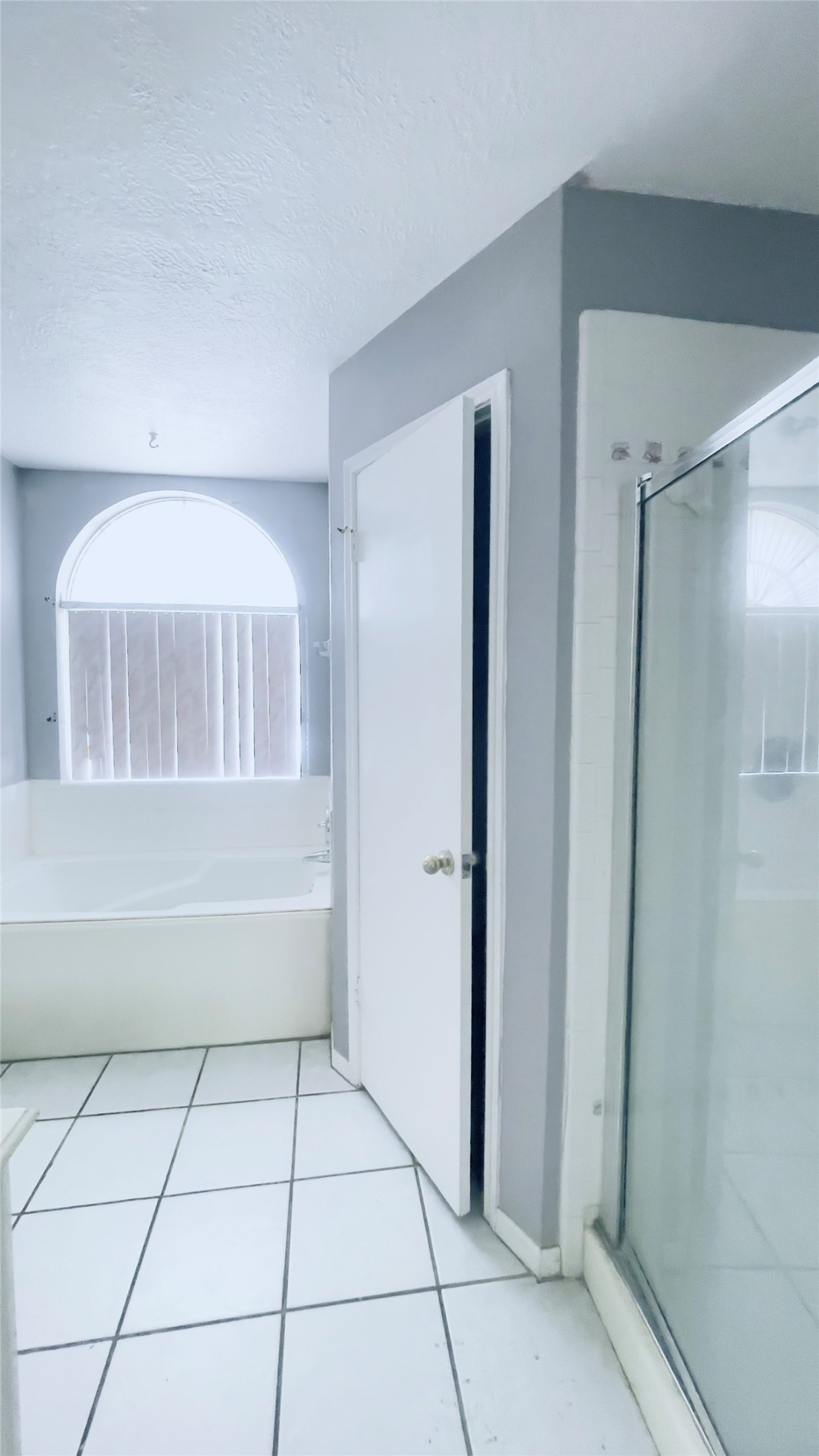 6406 Bayou Crest Drive Property Photo 10