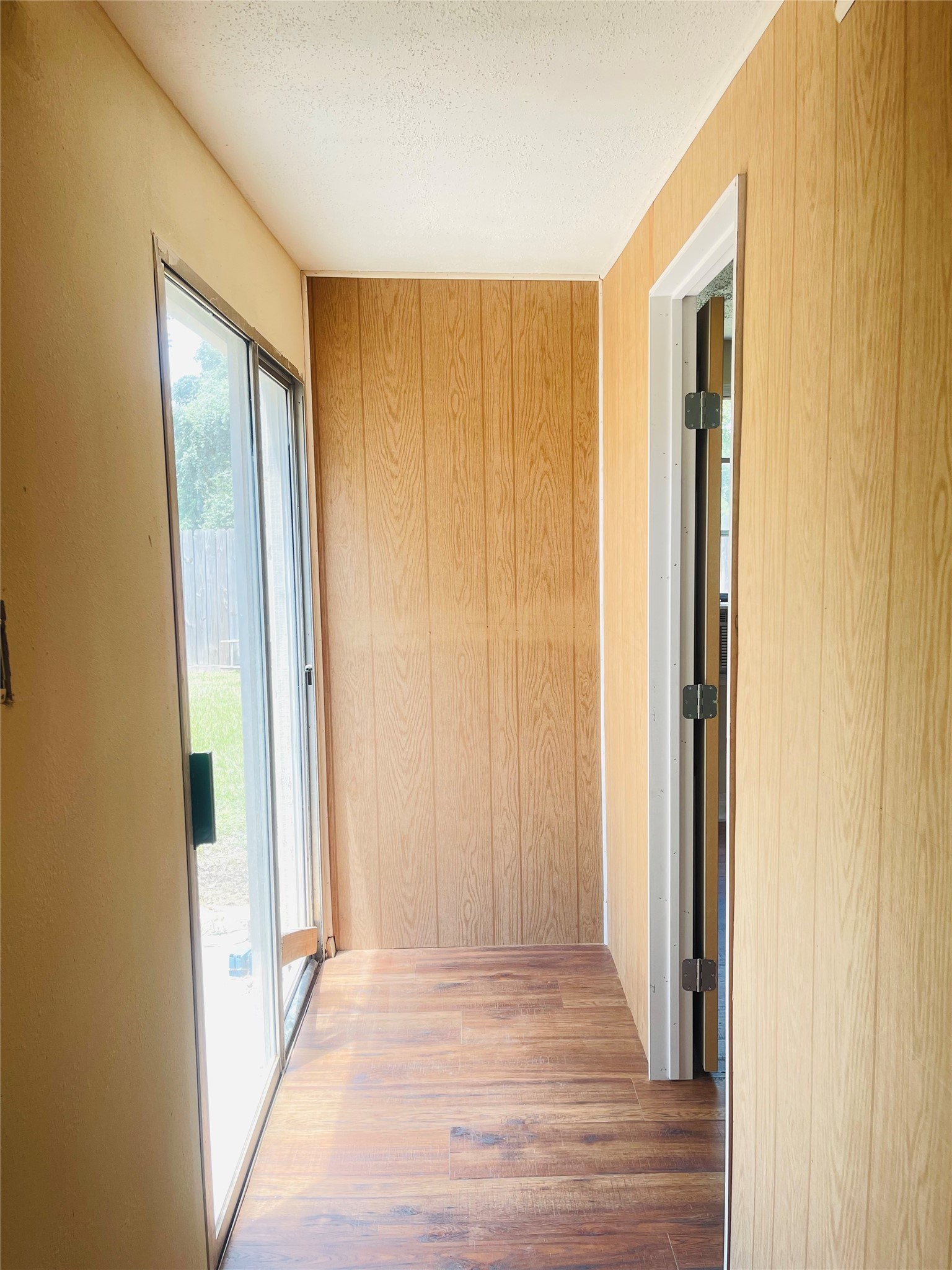 6406 Bayou Crest Drive Property Photo 12
