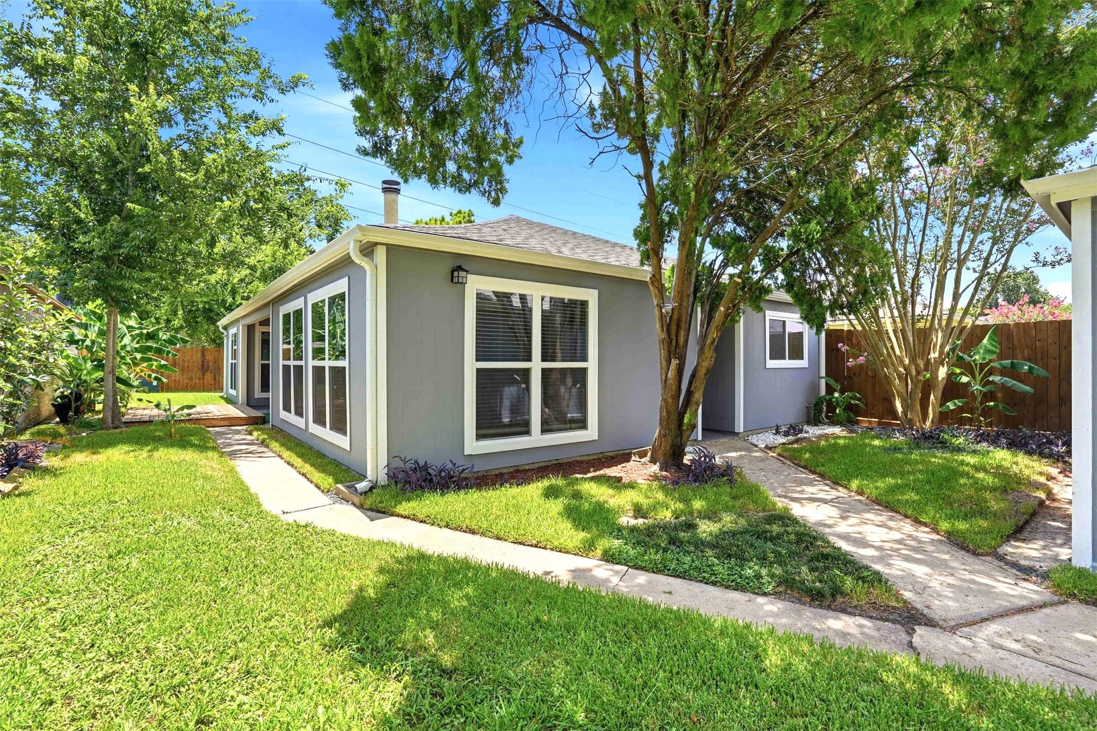 16007 Ridgegreen Drive Property Photo 4