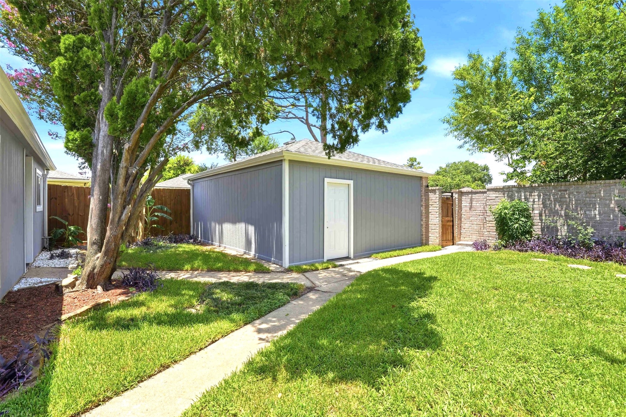 16007 Ridgegreen Drive Property Photo 5
