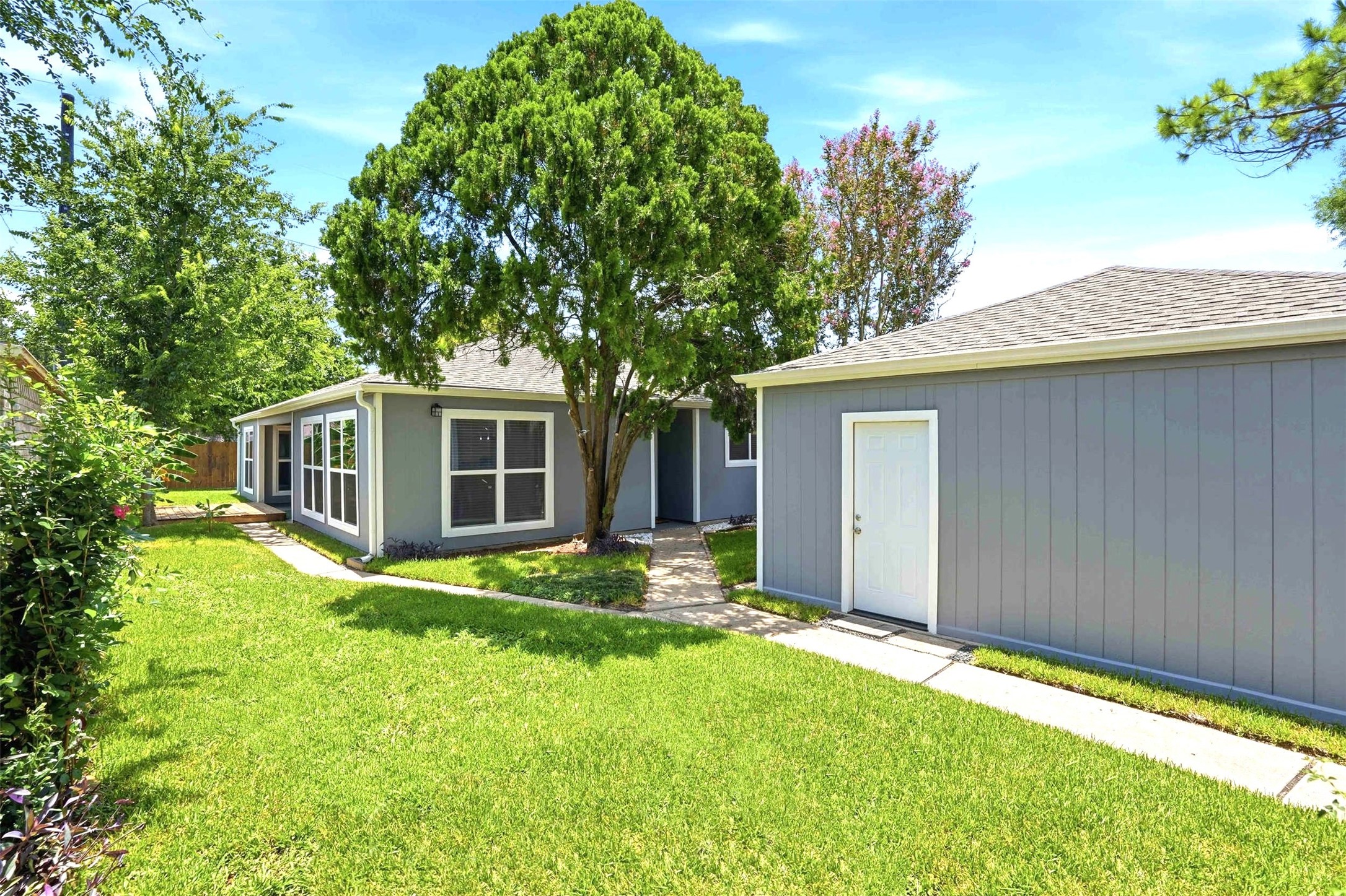 16007 Ridgegreen Drive Property Photo 8