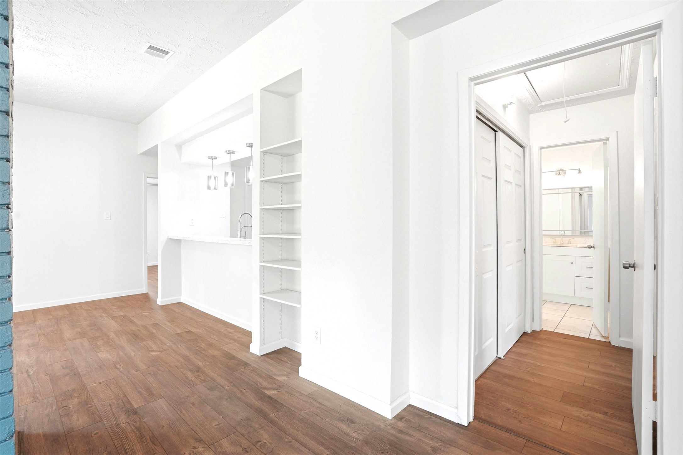 16007 Ridgegreen Drive Property Photo 13