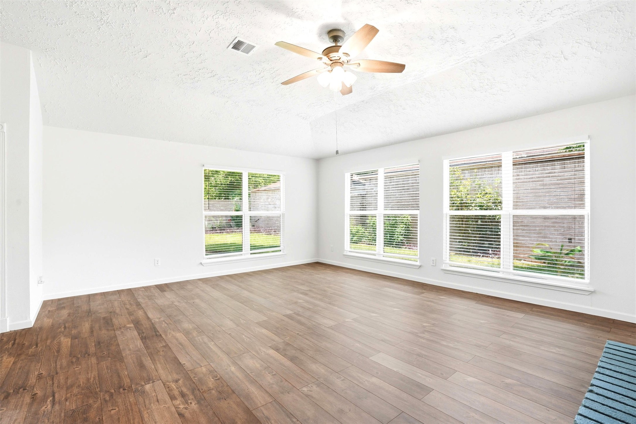 16007 Ridgegreen Drive Property Photo 15