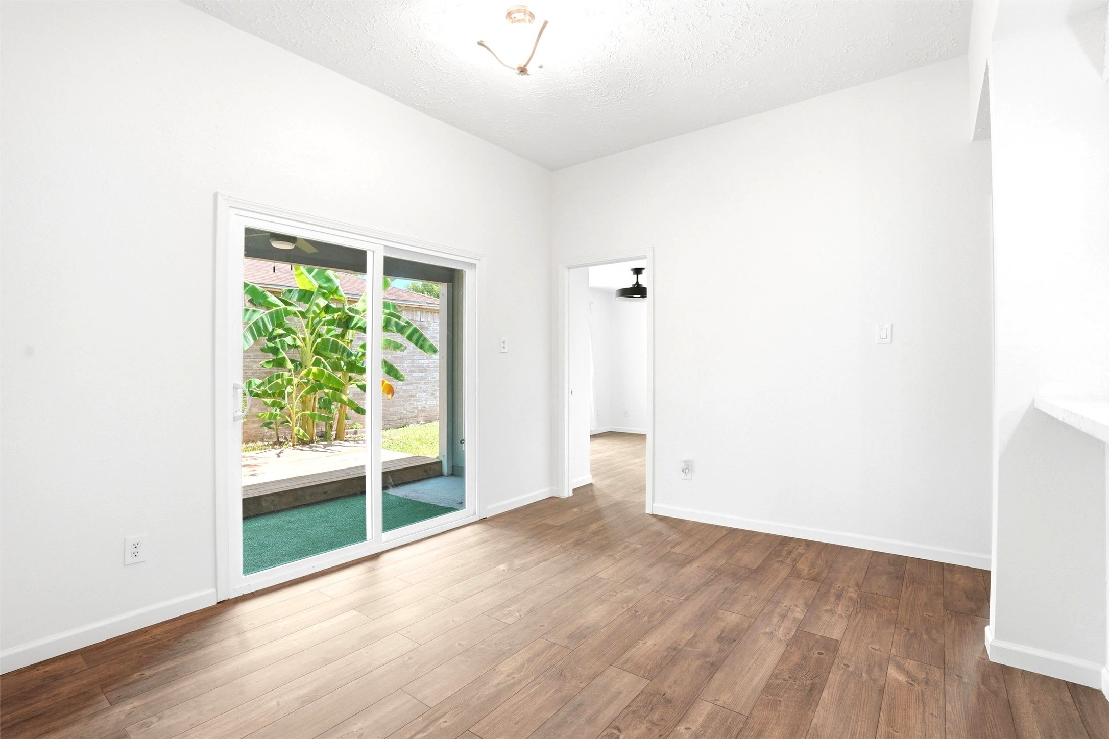 16007 Ridgegreen Drive Property Photo 19