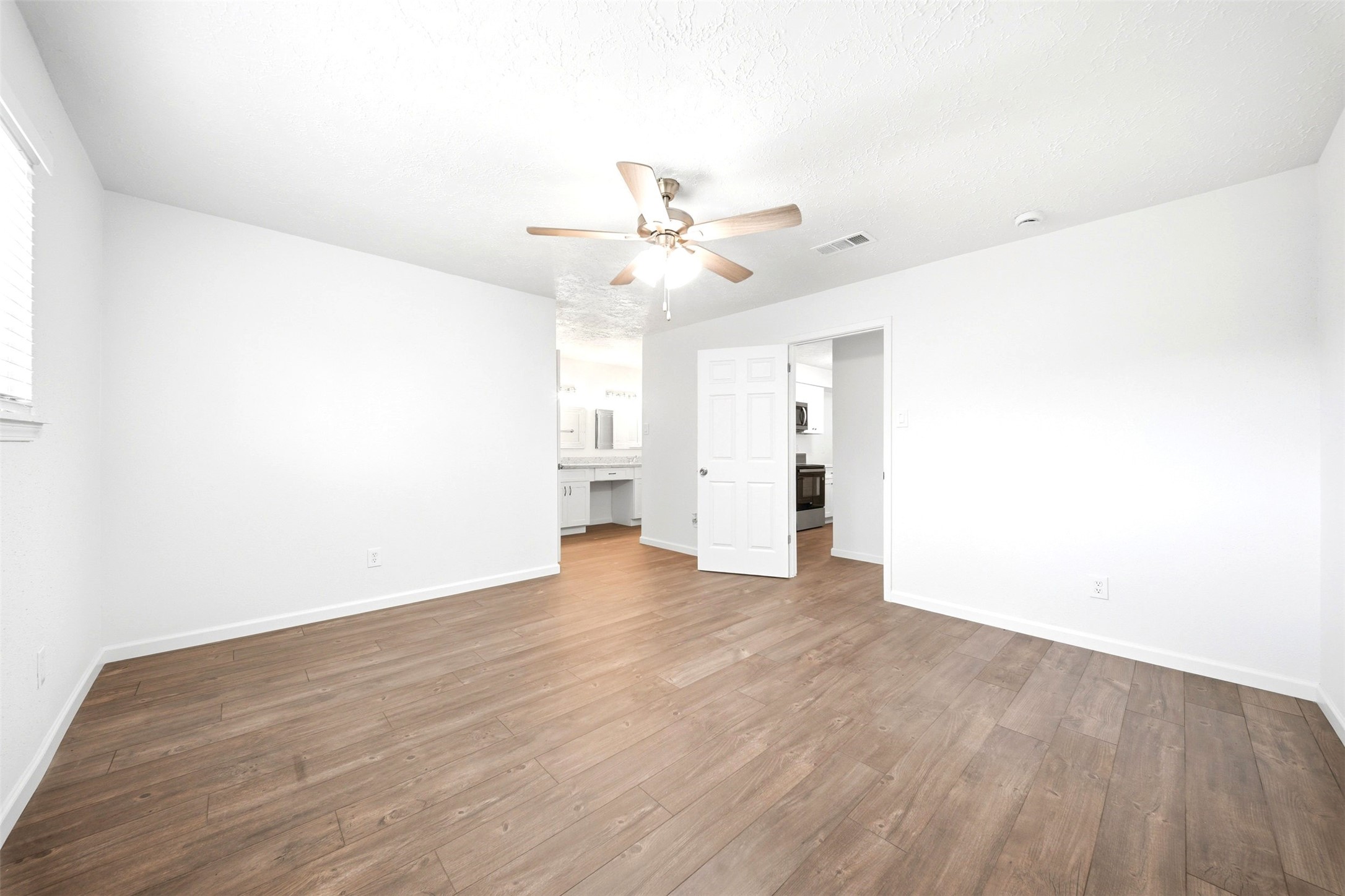 16007 Ridgegreen Drive Property Photo 20