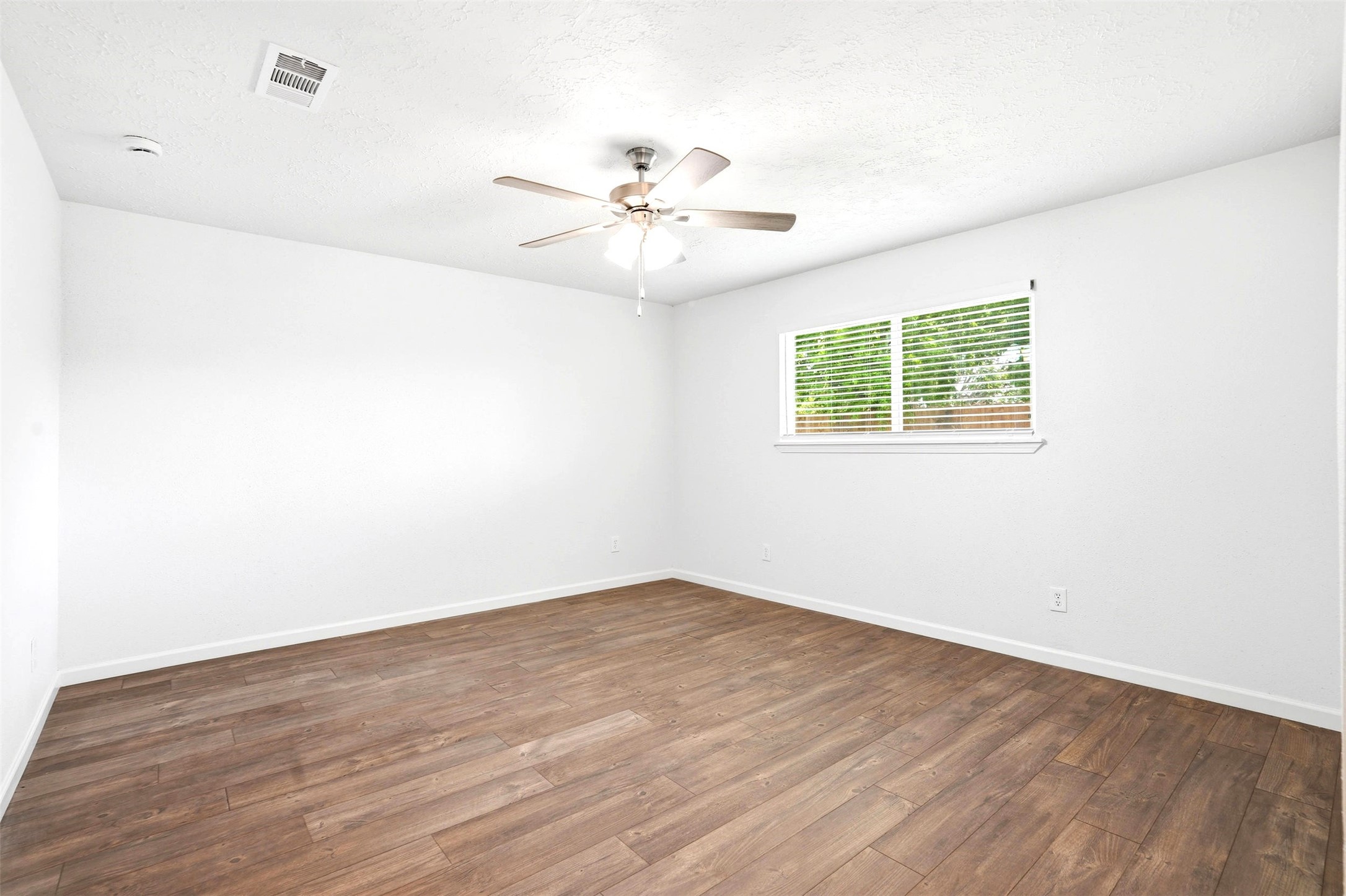 16007 Ridgegreen Drive Property Photo 23