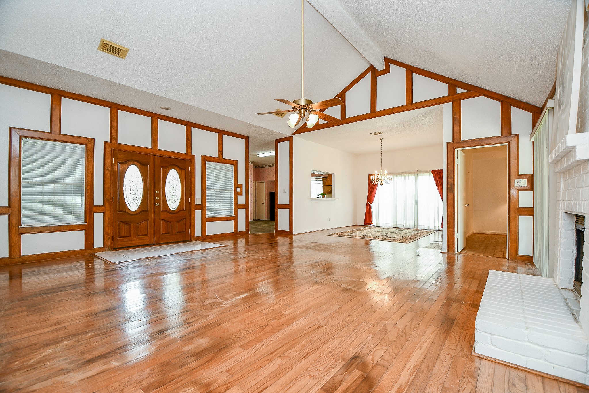 6314 Modesto Drive Property Photo 6