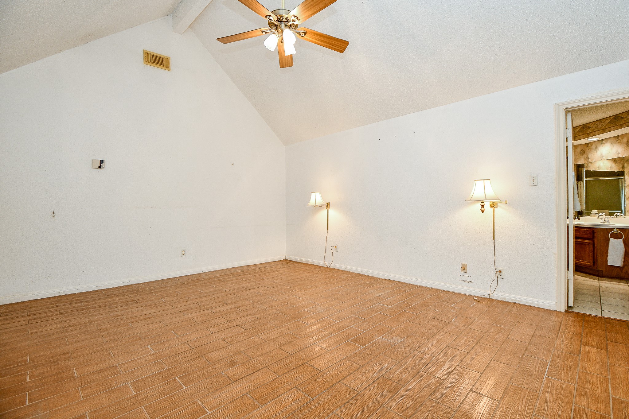 6314 Modesto Drive Property Photo 13