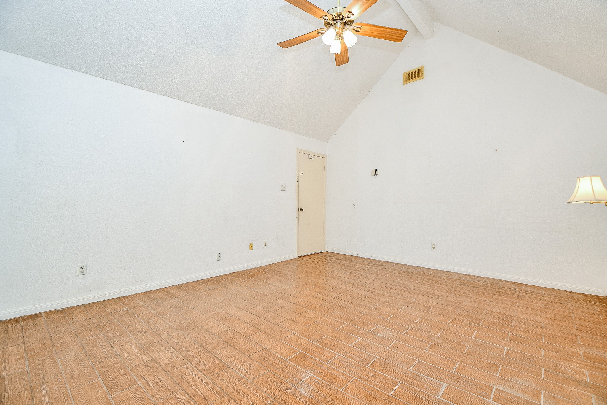 6314 Modesto Drive Property Photo 14