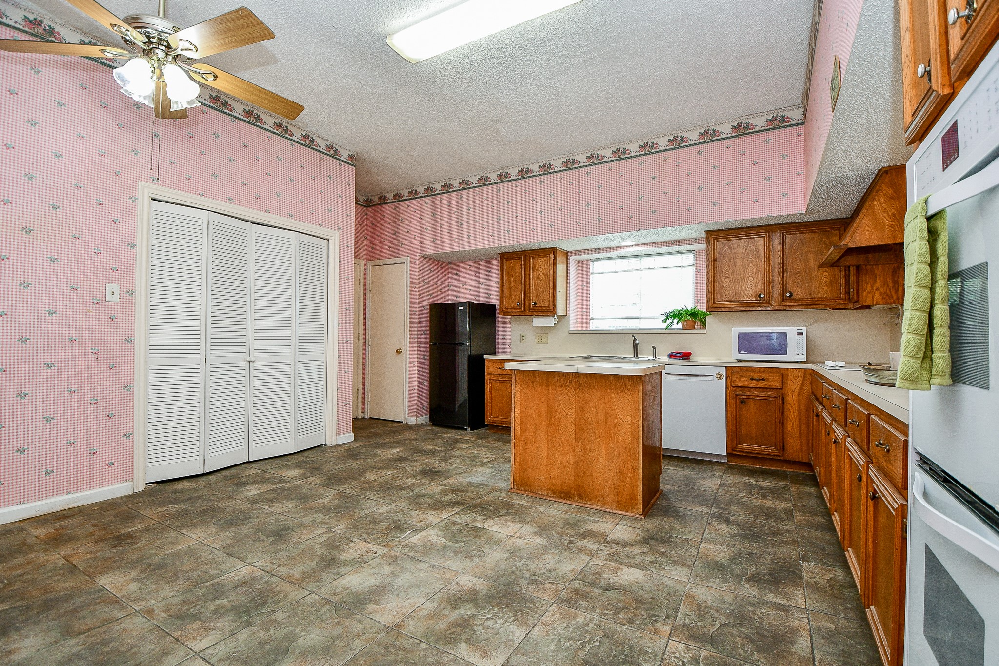 6314 Modesto Drive Property Photo 22