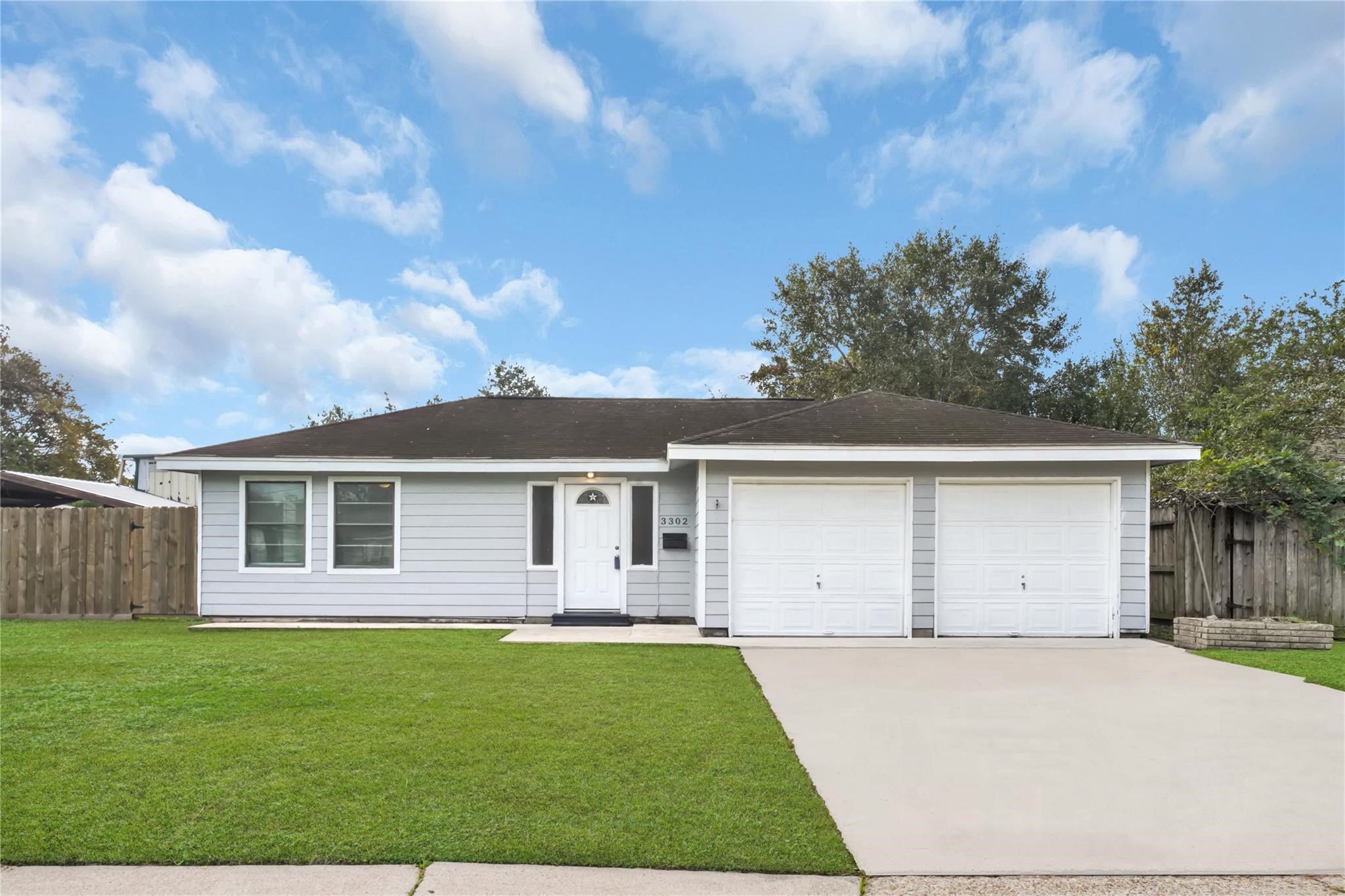 3302 Dartmouth Drive Property Photo