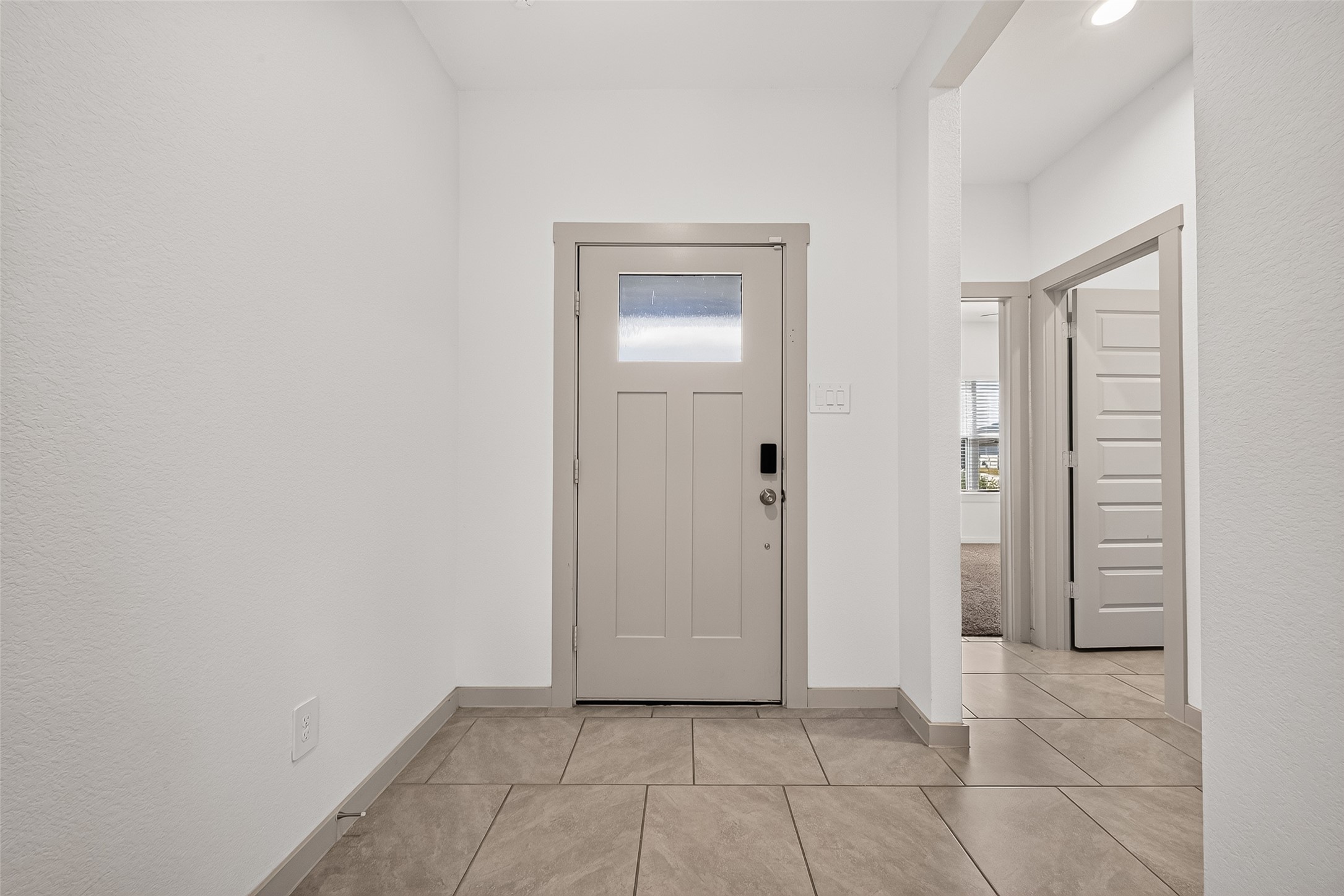 4015 Itzle Island Court Property Photo 7