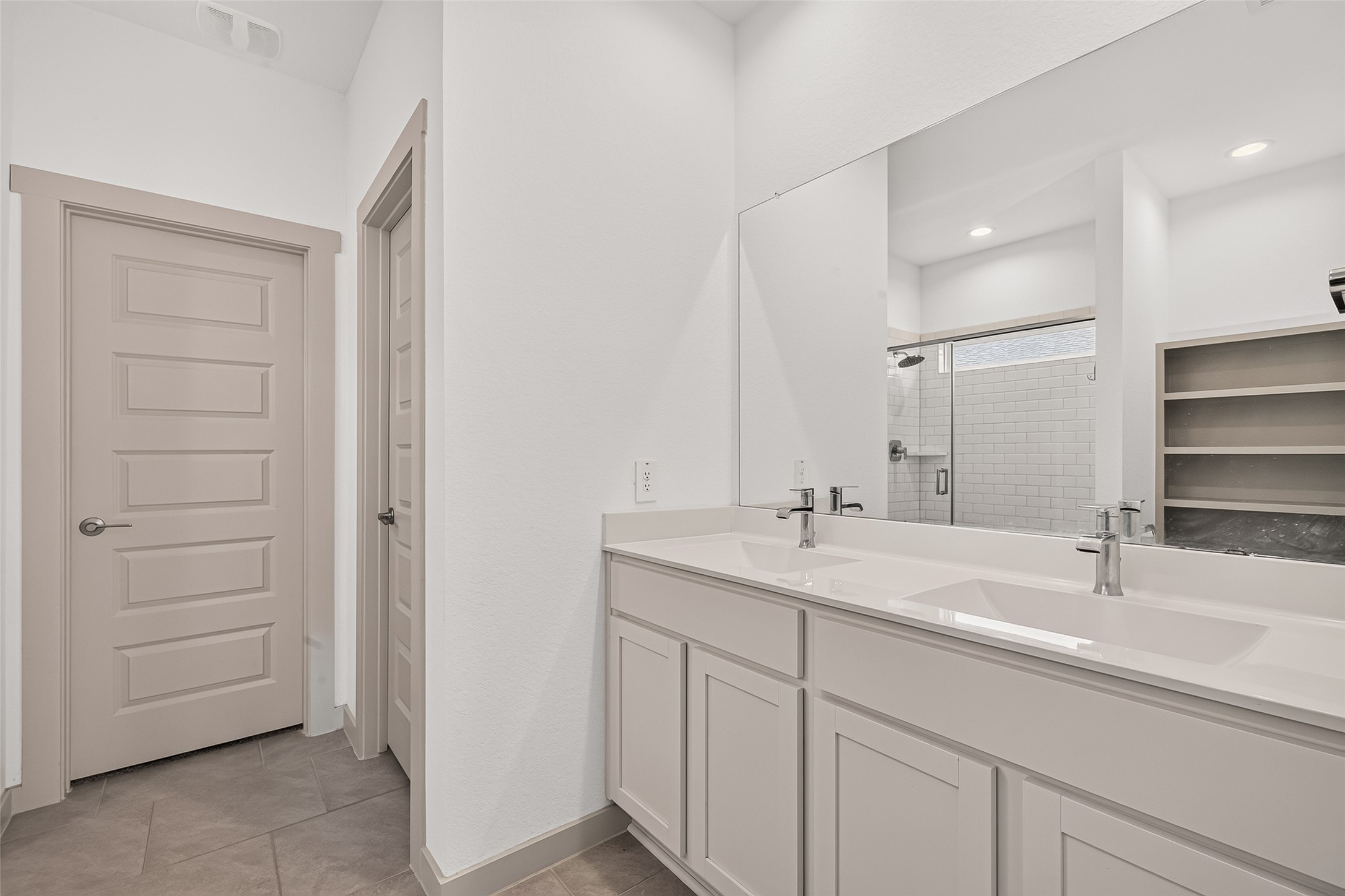 4015 Itzle Island Court Property Photo 31