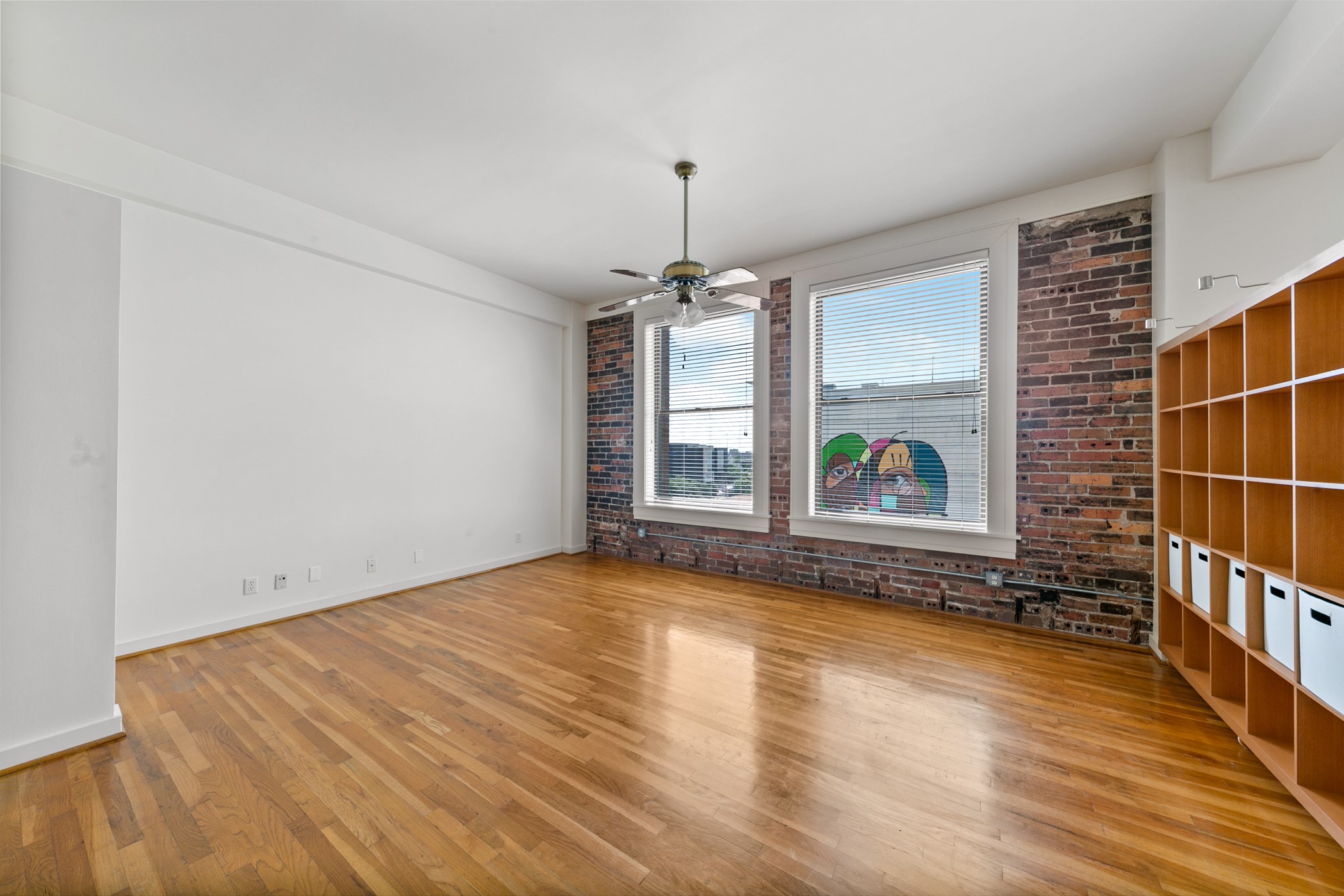 915 Franklin Street 6f Property Photo 12