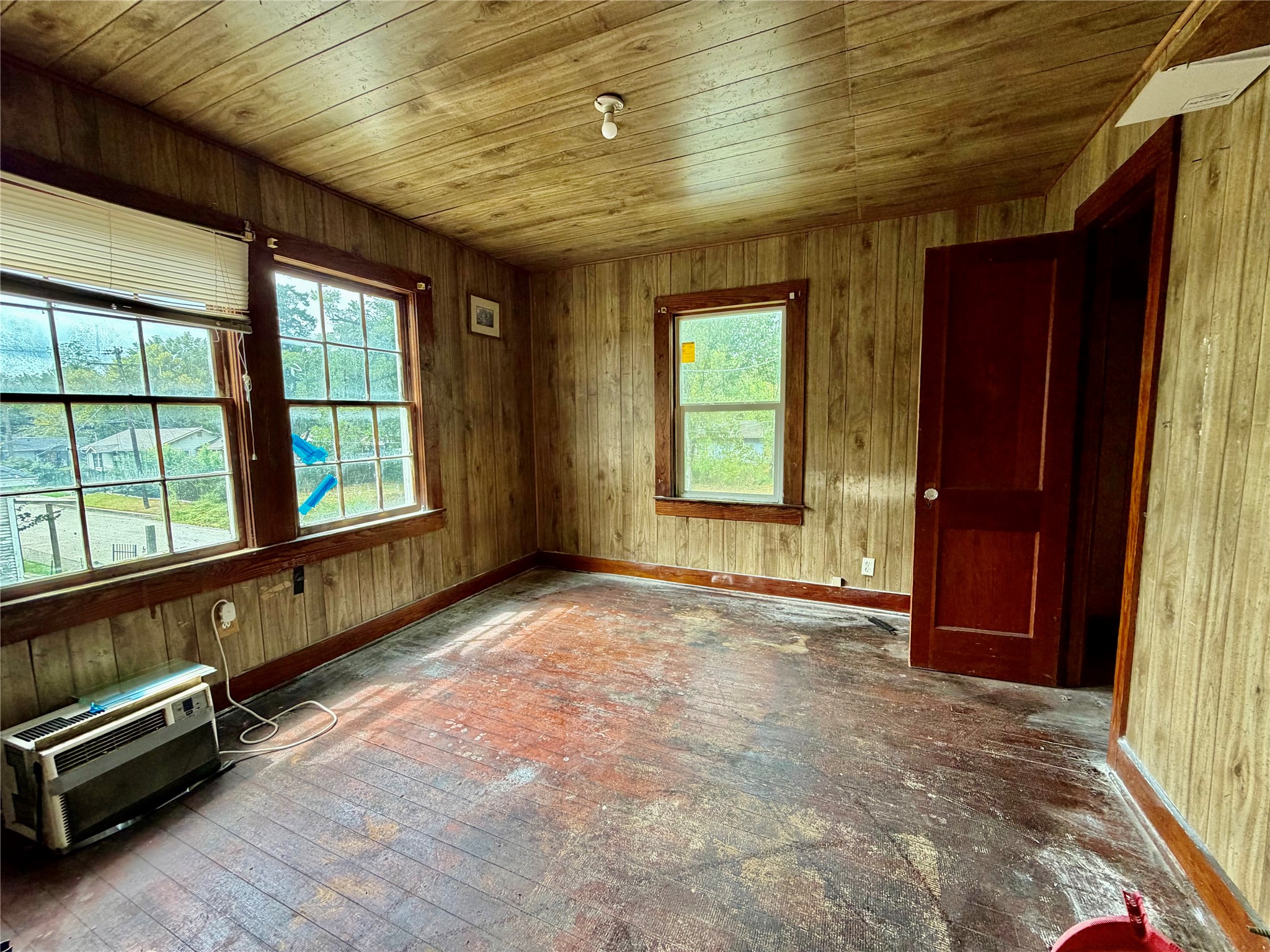 501 Avenue I Avenue Property Photo 10