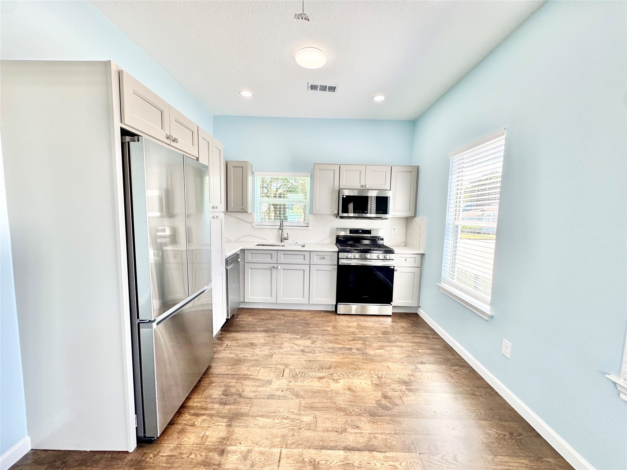 1418 30th Street Property Photo 6