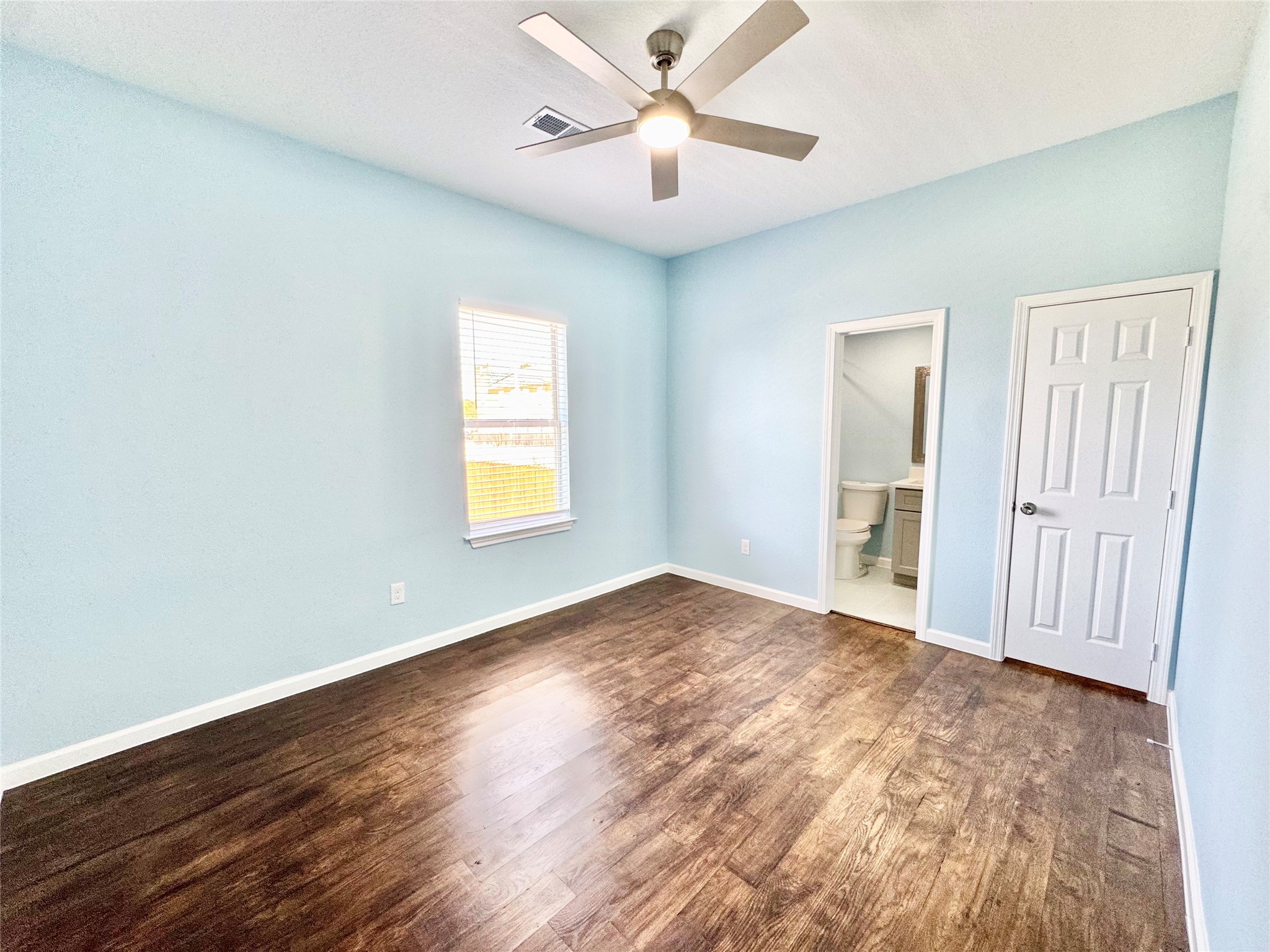1418 30th Street Property Photo 10