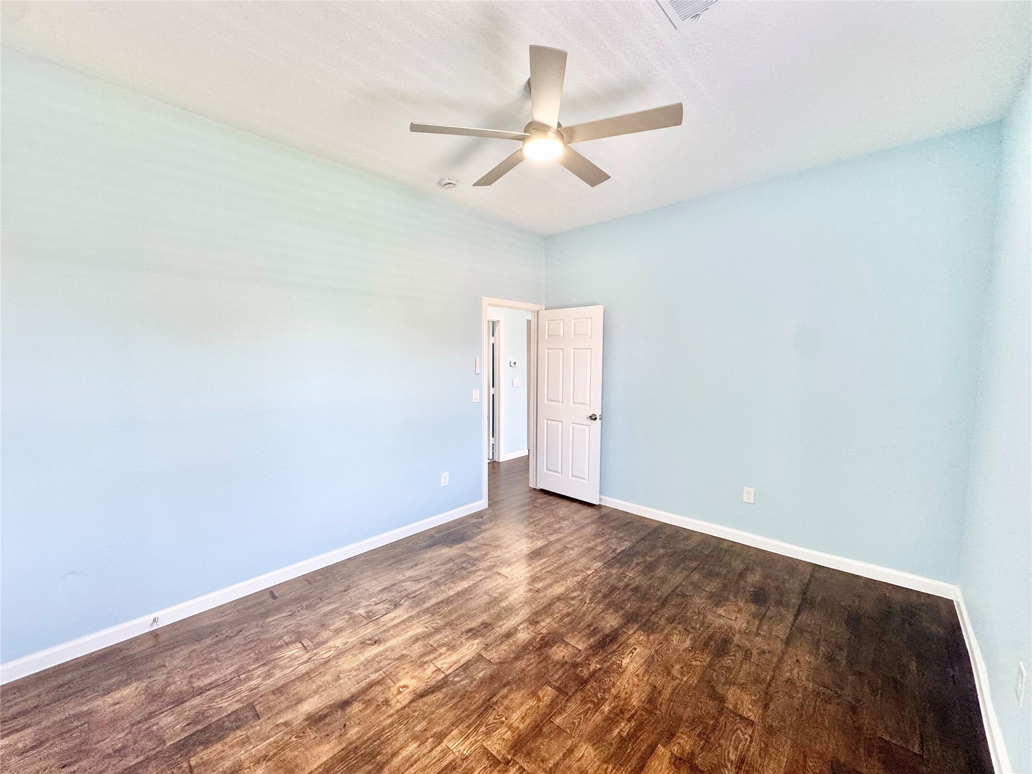 1418 30th Street Property Photo 11