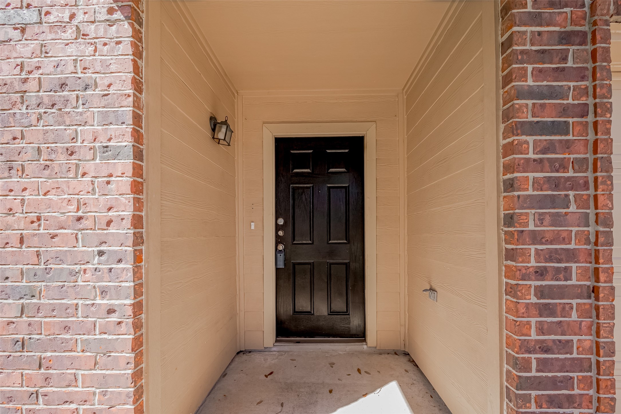 7923 Ashland Springs Lane Property Photo 5